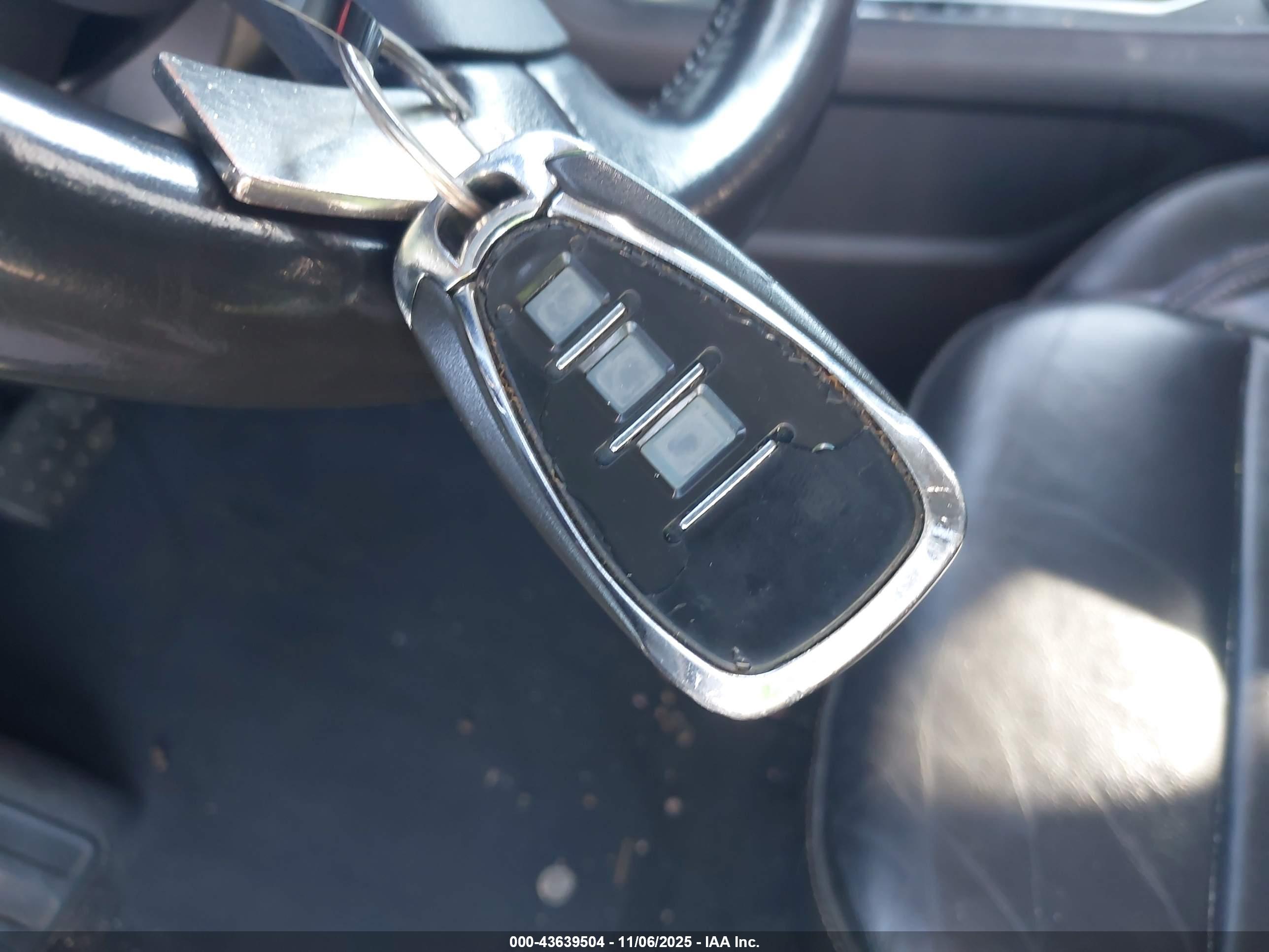 CHEVROLET TRAVERSE image 11