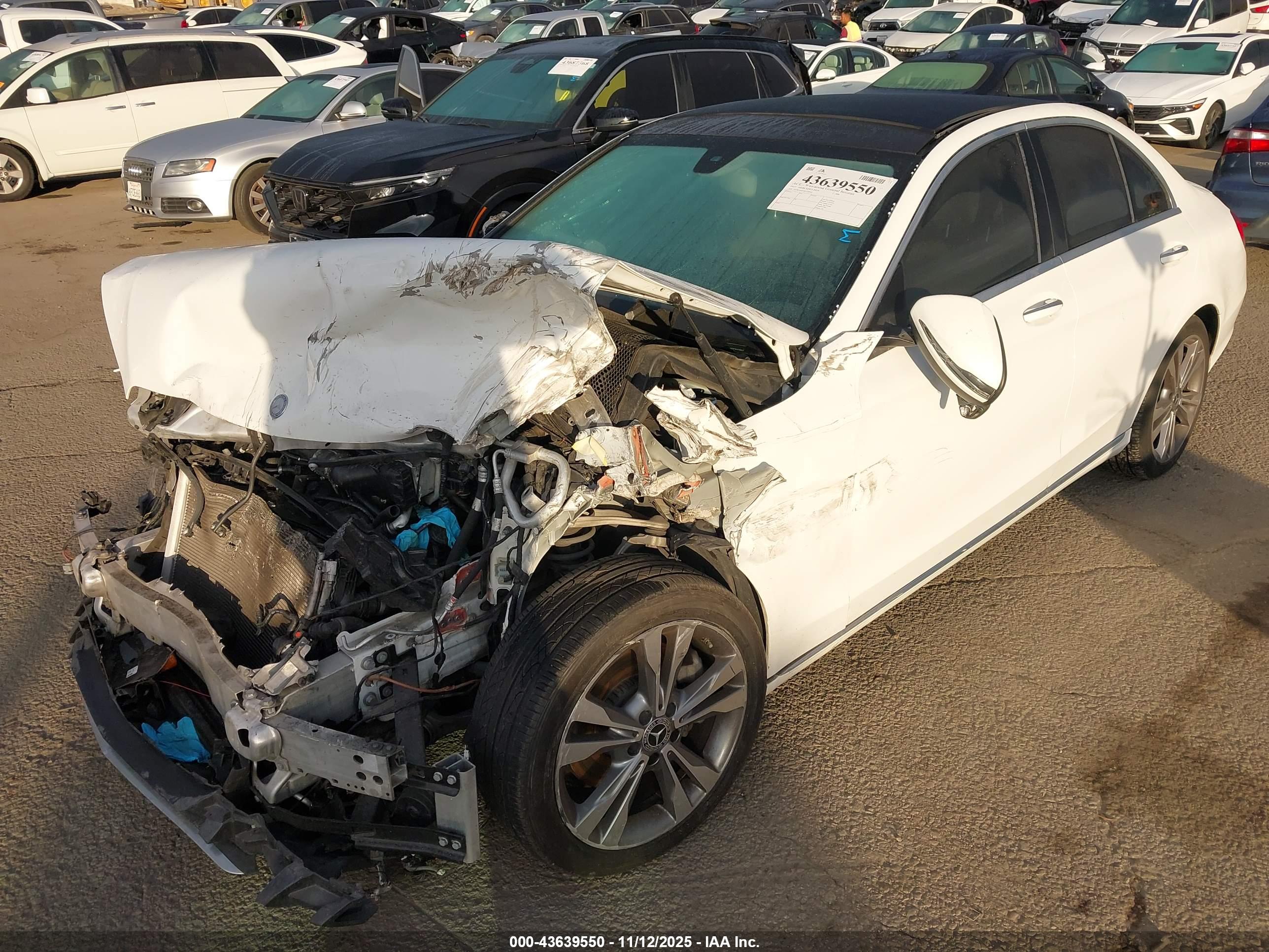 MERCEDES-BENZ C image 2