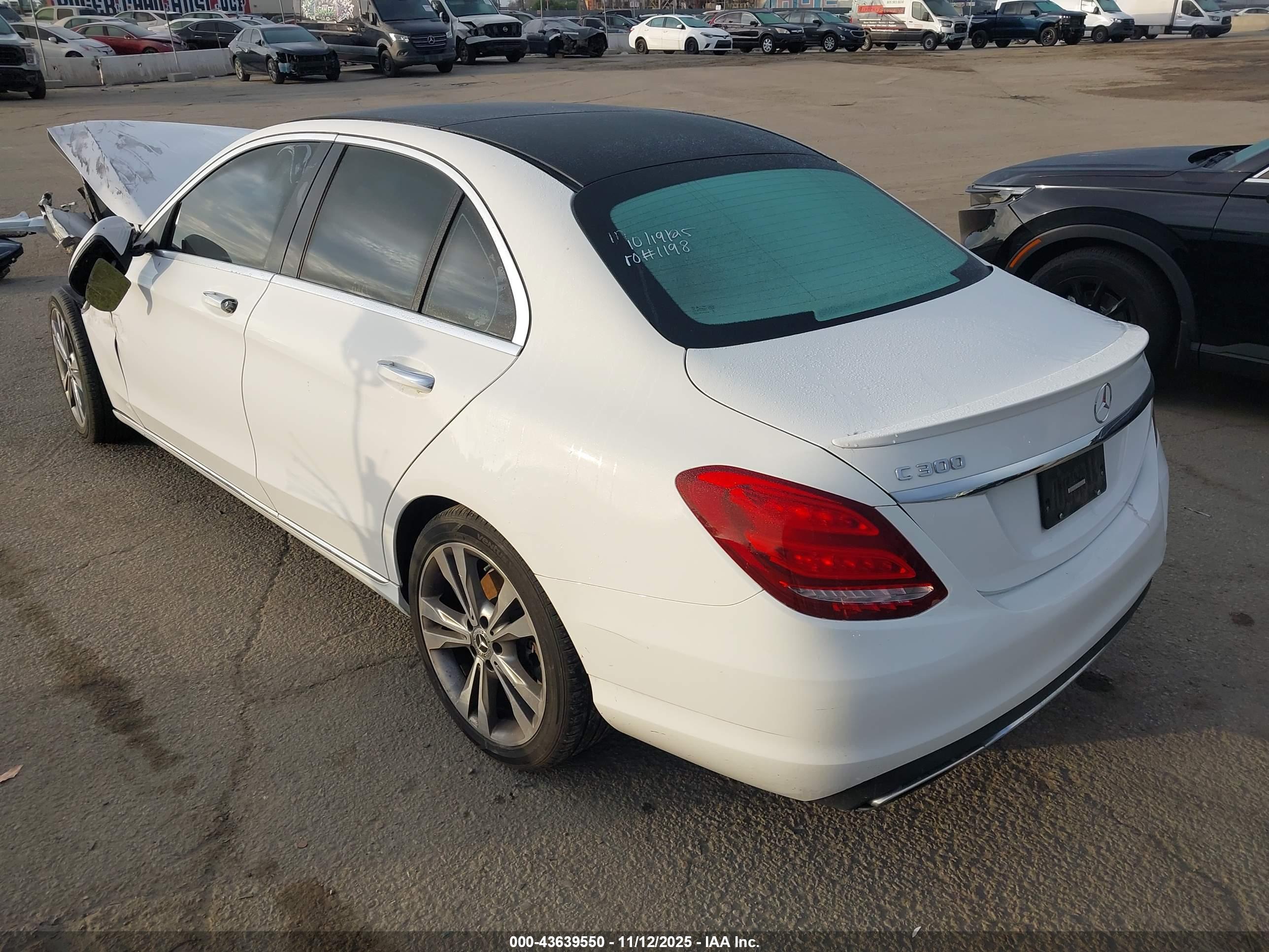 MERCEDES-BENZ C image 3