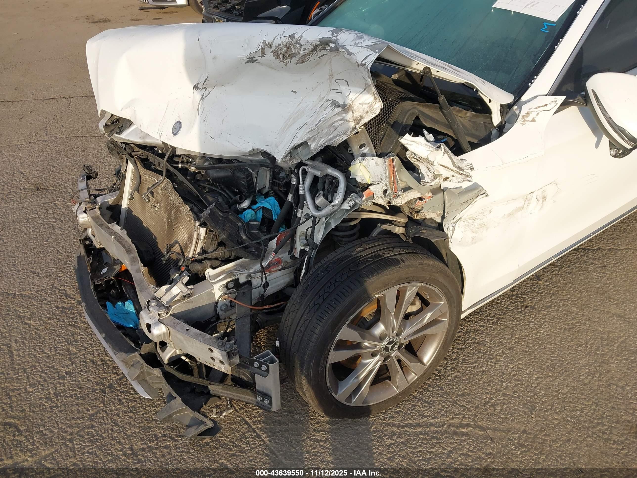 MERCEDES-BENZ C image 6
