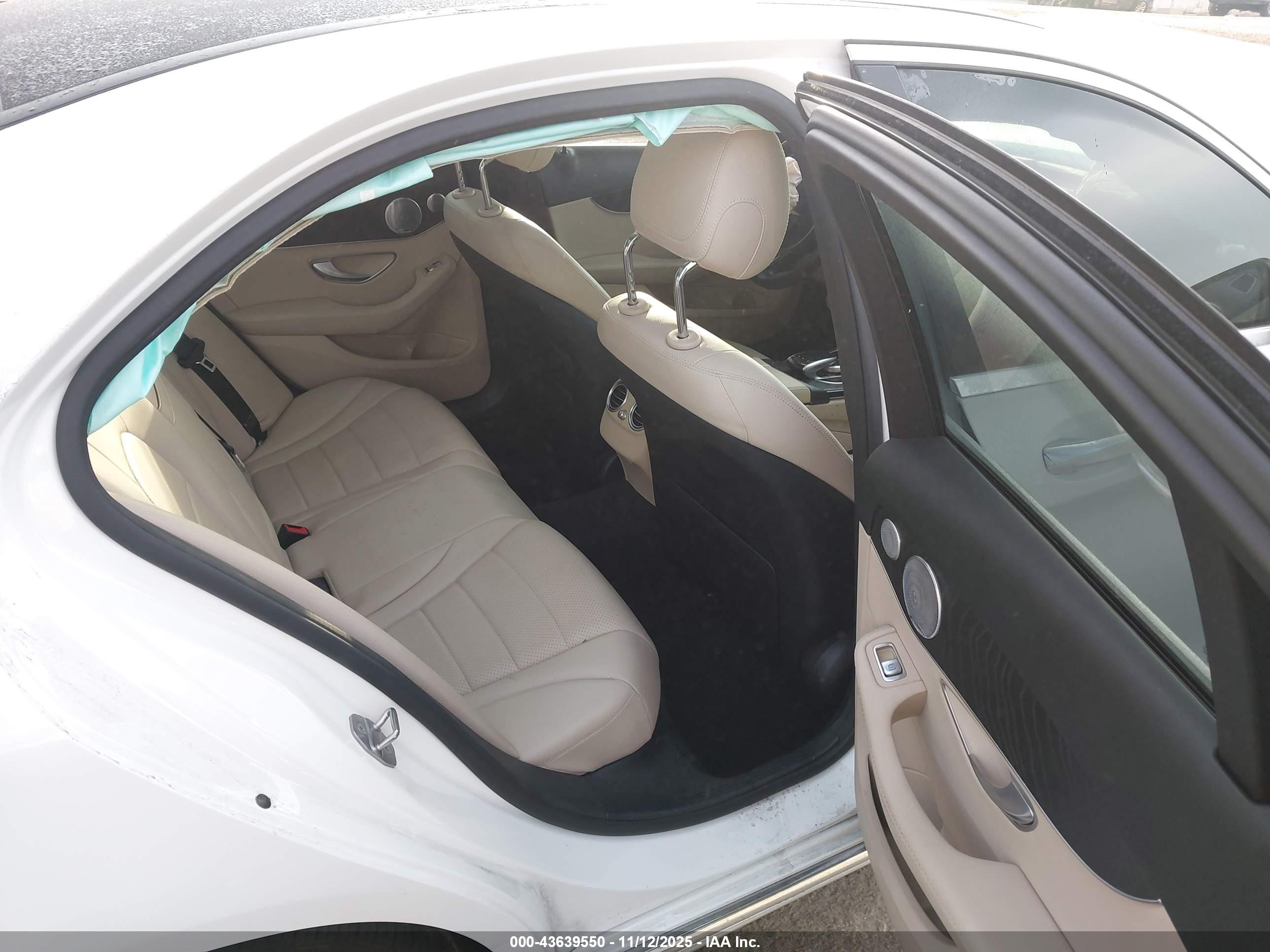MERCEDES-BENZ C image 8