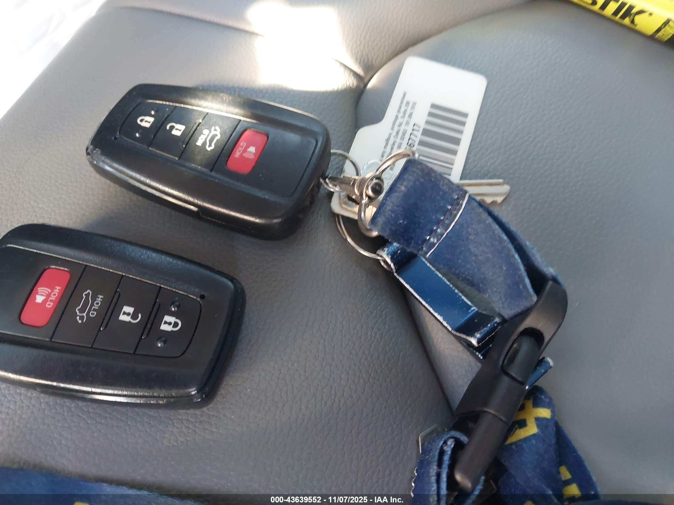 TOYOTA HIGHLANDER image 11