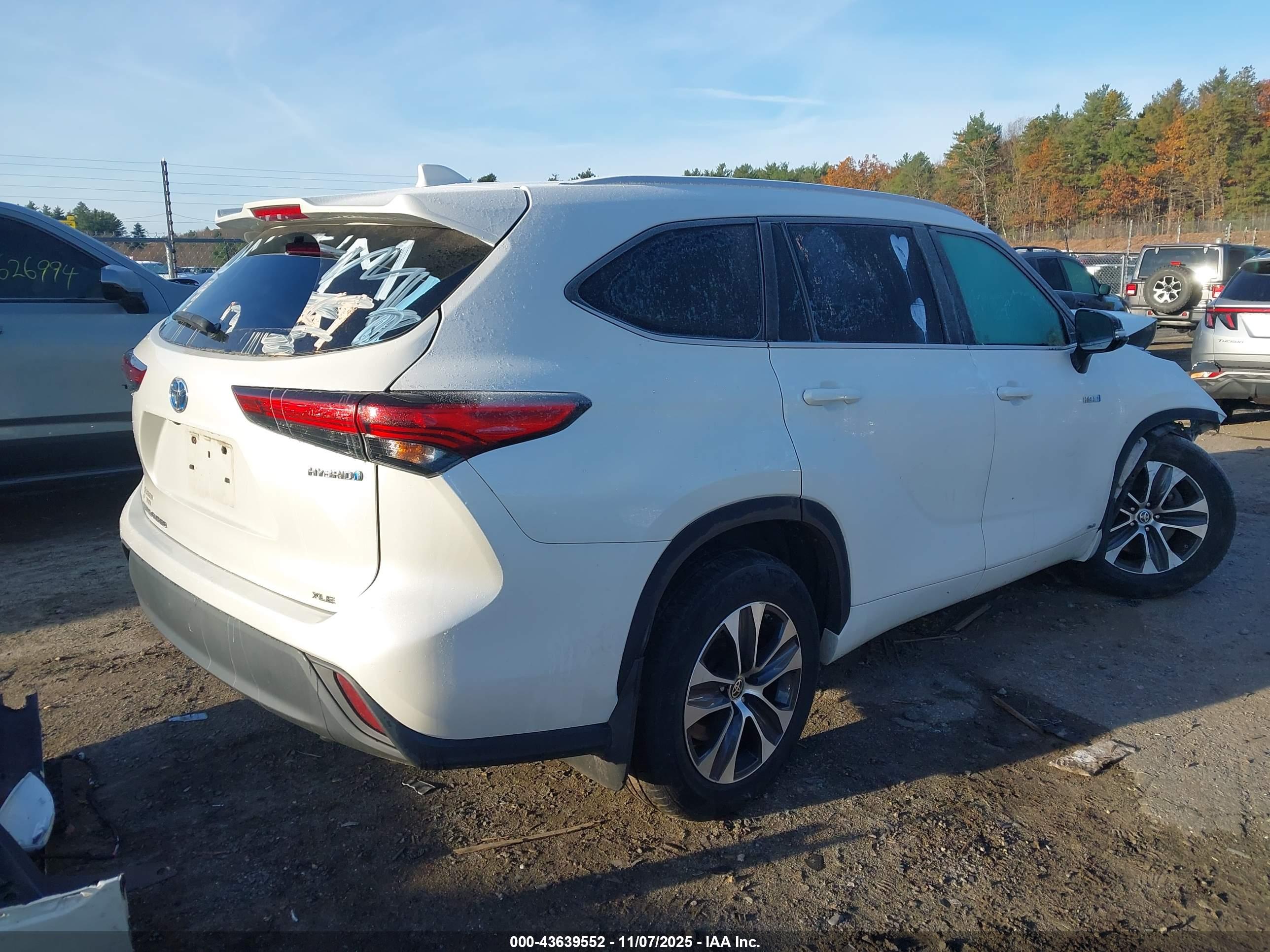 TOYOTA HIGHLANDER image 4