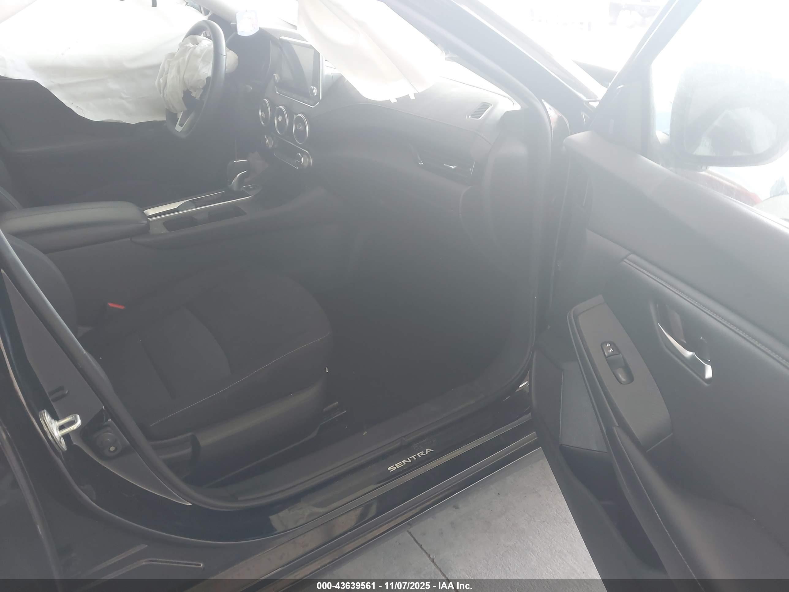 NISSAN SENTRA image 5