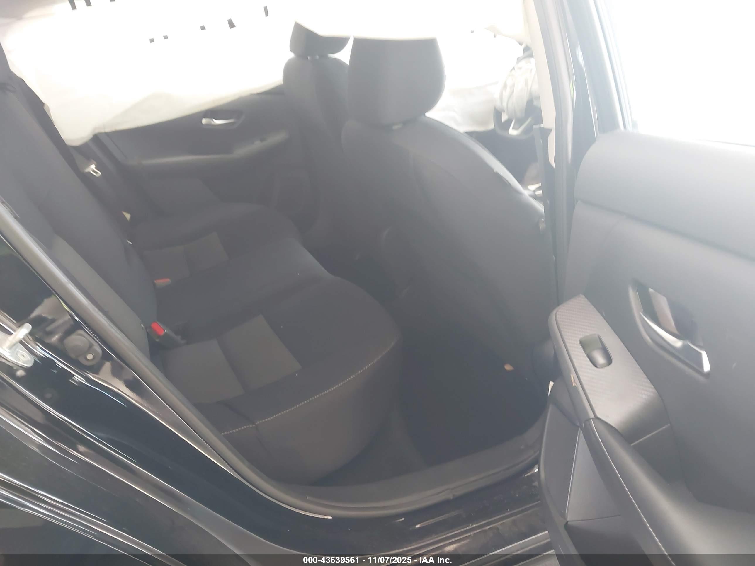NISSAN SENTRA image 8