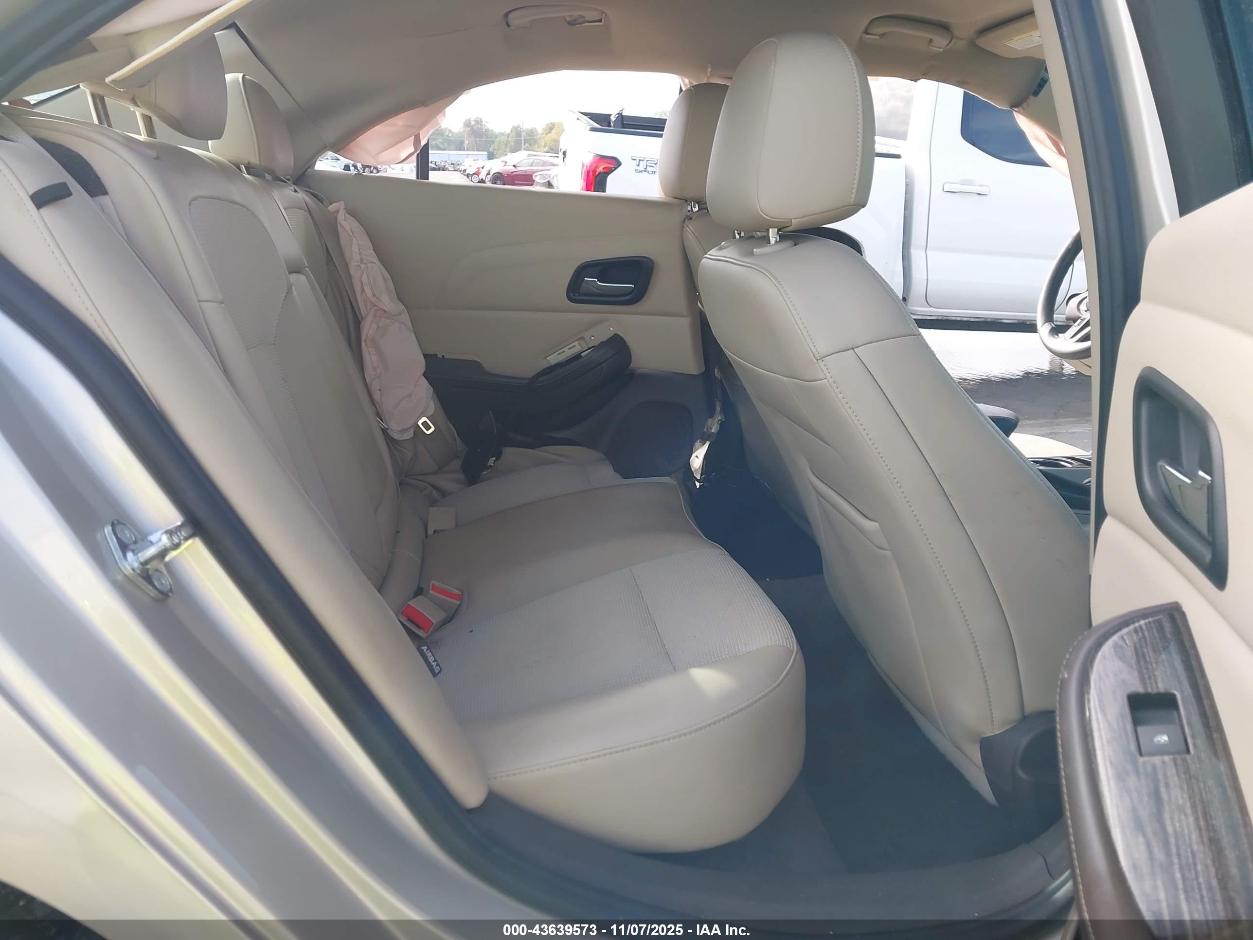 CHEVROLET MALIBU image 8