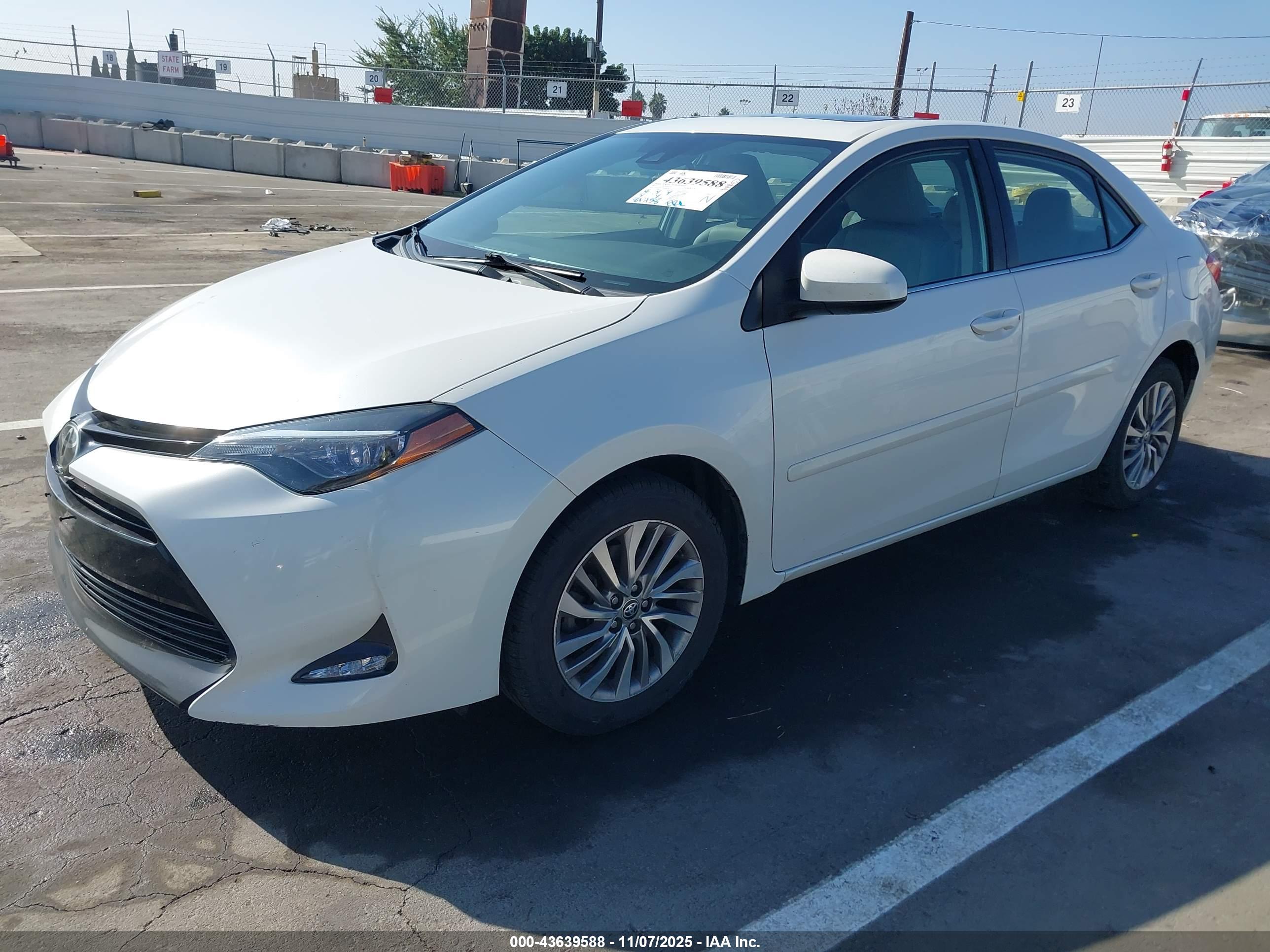 TOYOTA COROLLA image 2