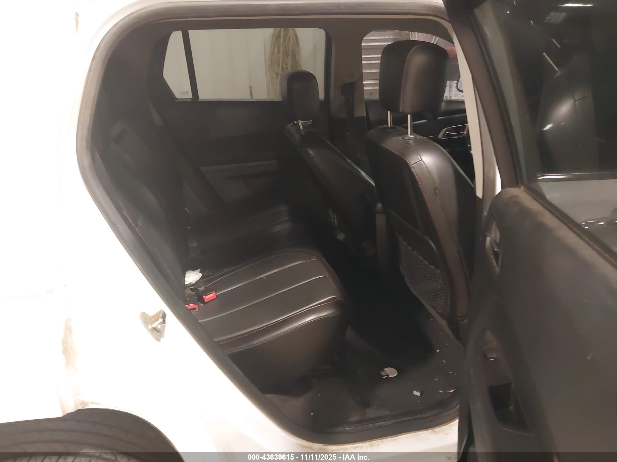 GMC TERRAIN image 8