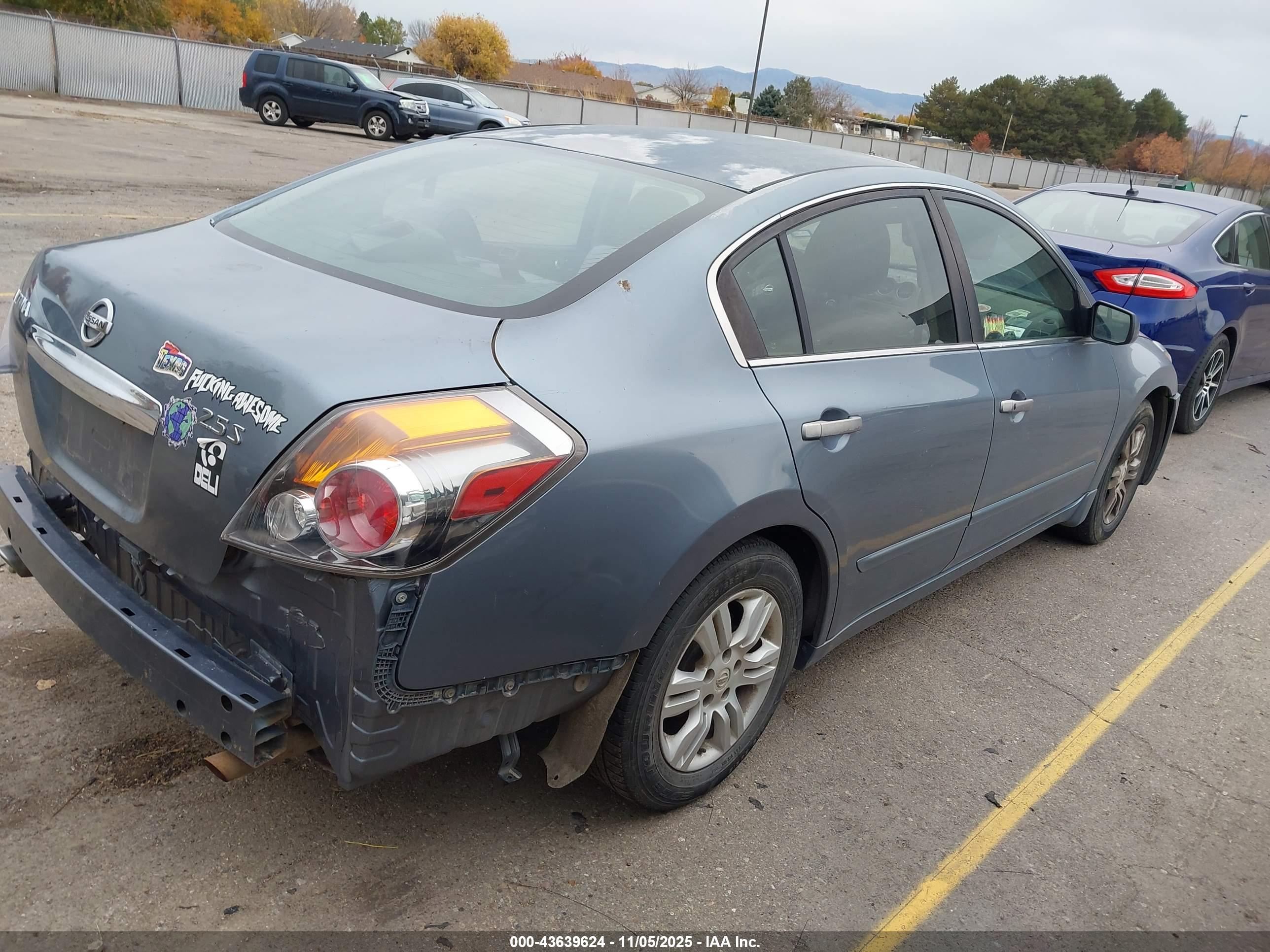 NISSAN ALTIMA image 4