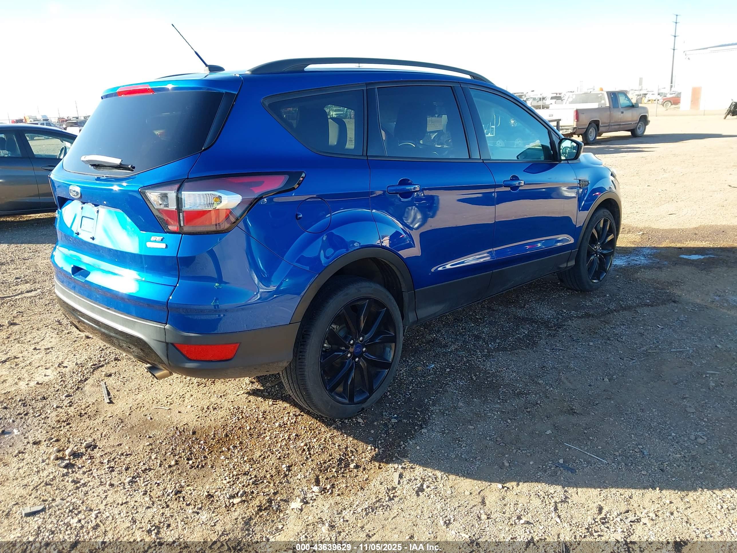 FORD ESCAPE image 4