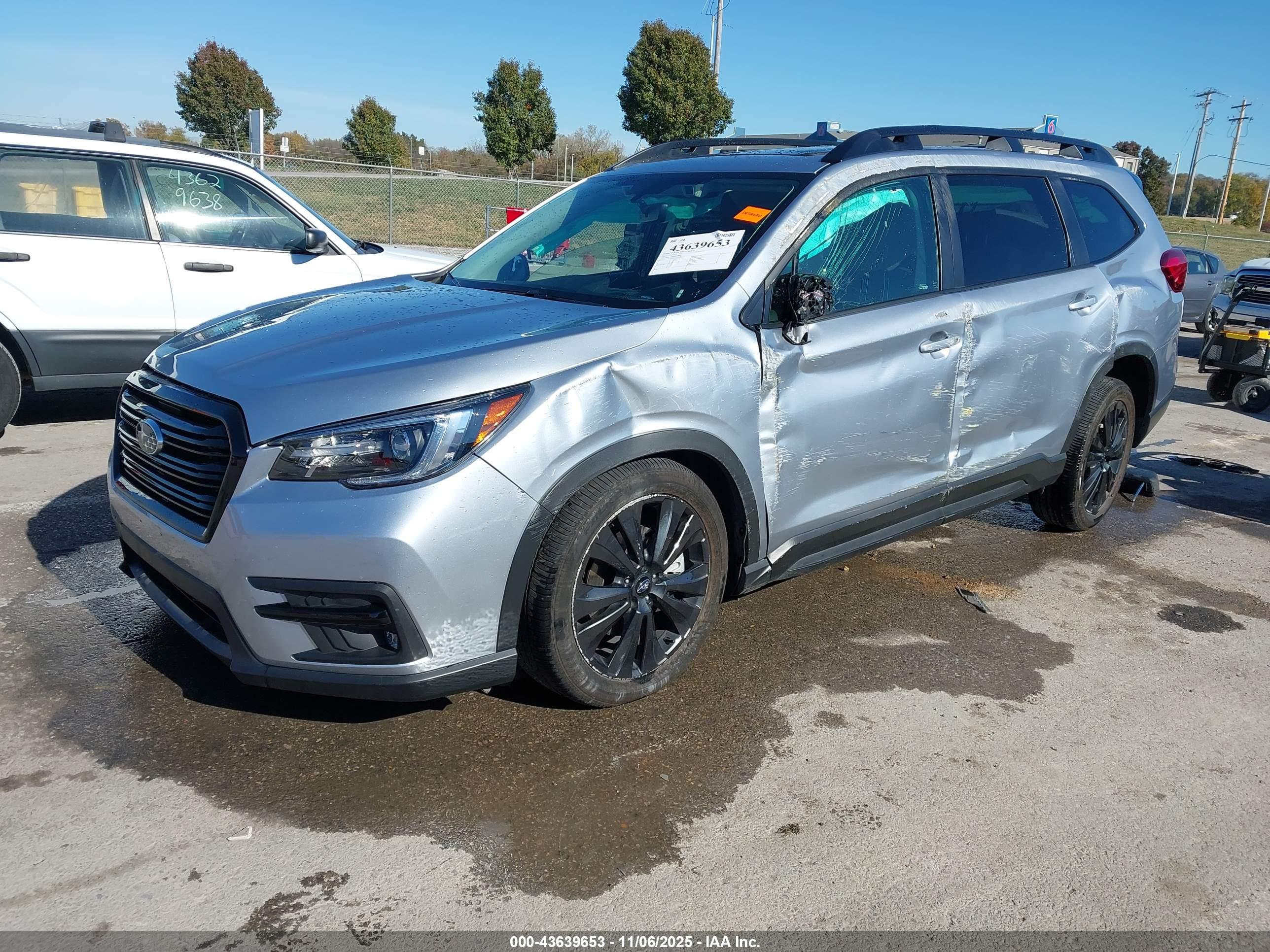 SUBARU ASCENT image 2