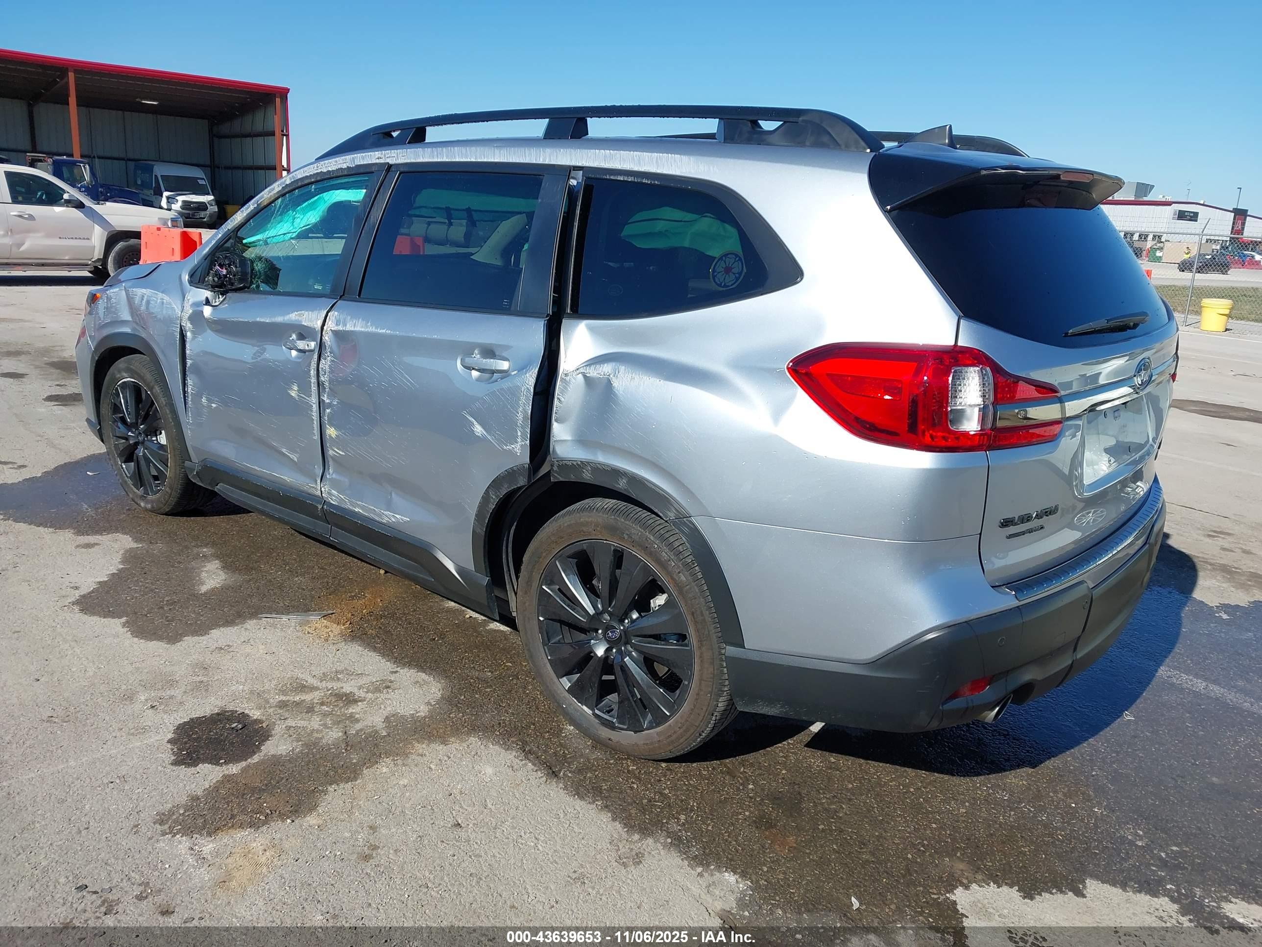 SUBARU ASCENT image 3