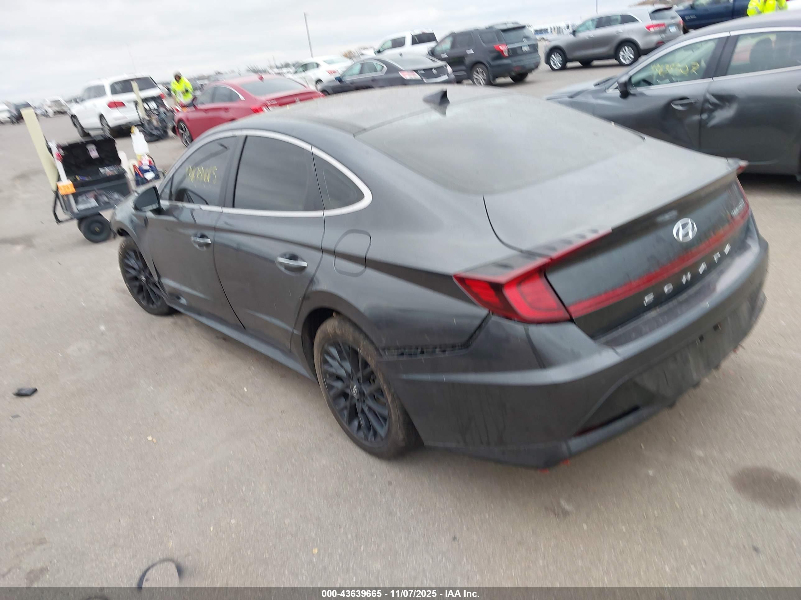 HYUNDAI SONATA image 3