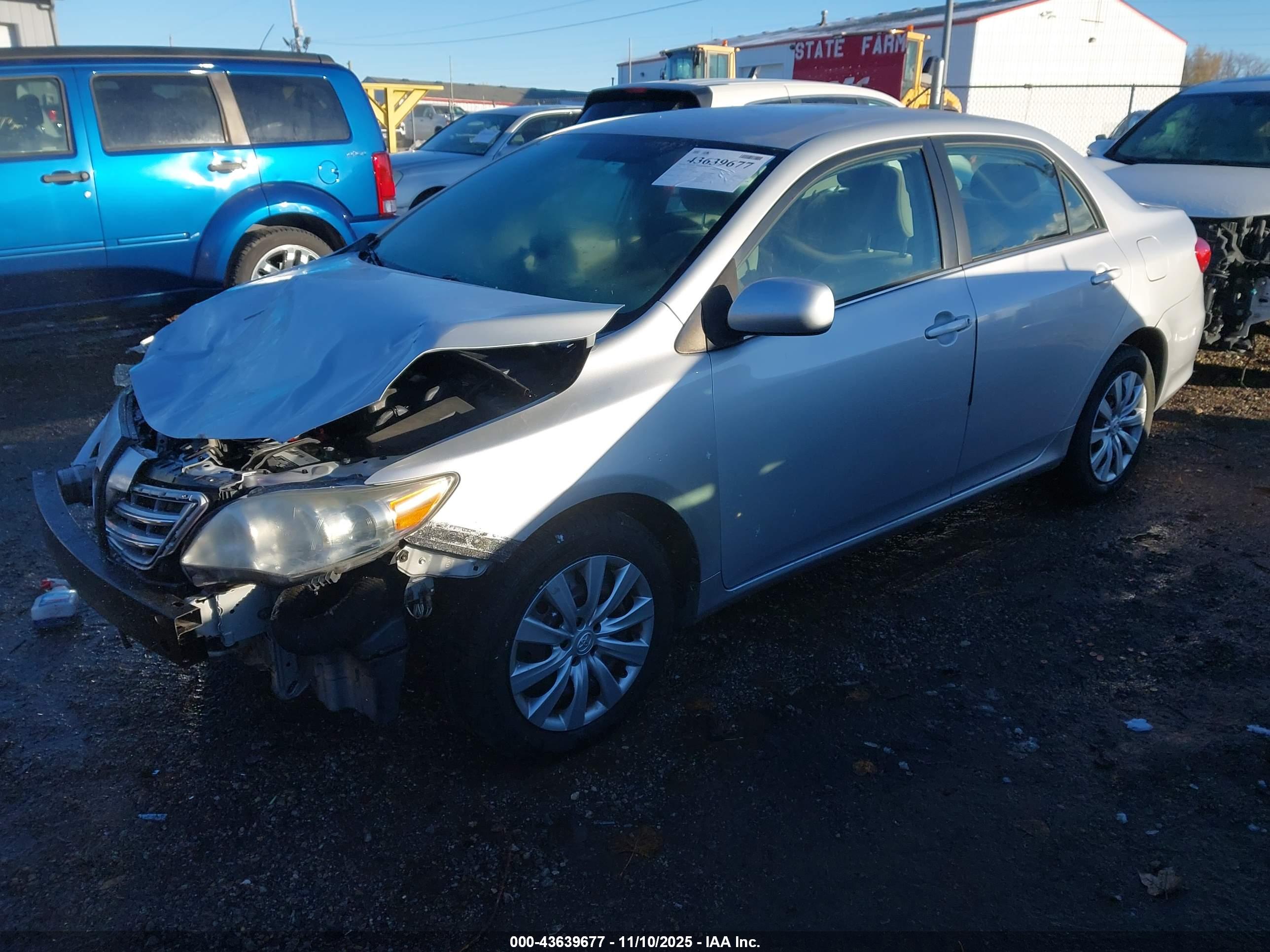 TOYOTA COROLLA image 2
