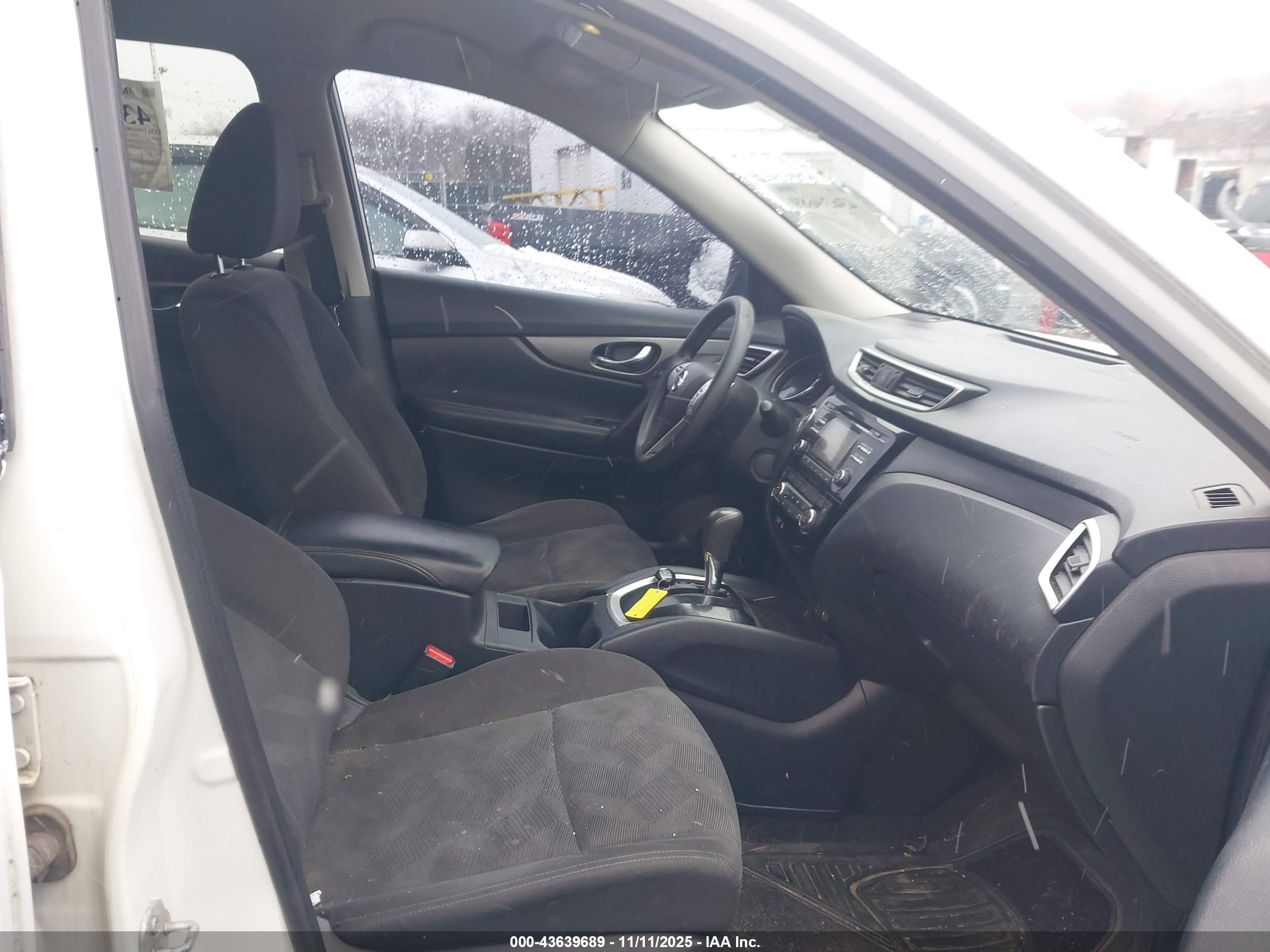 NISSAN ROGUE image 5