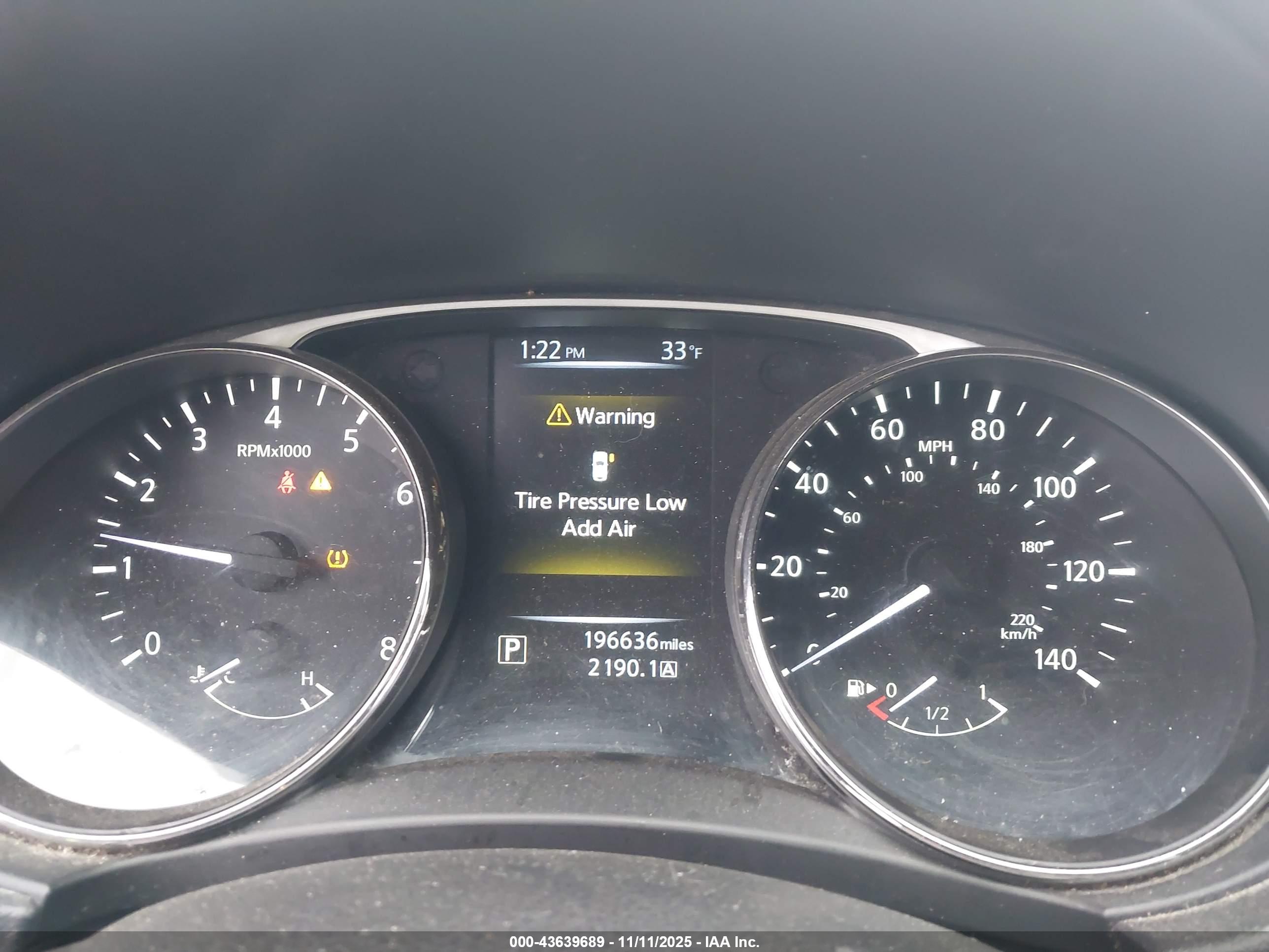 NISSAN ROGUE image 7