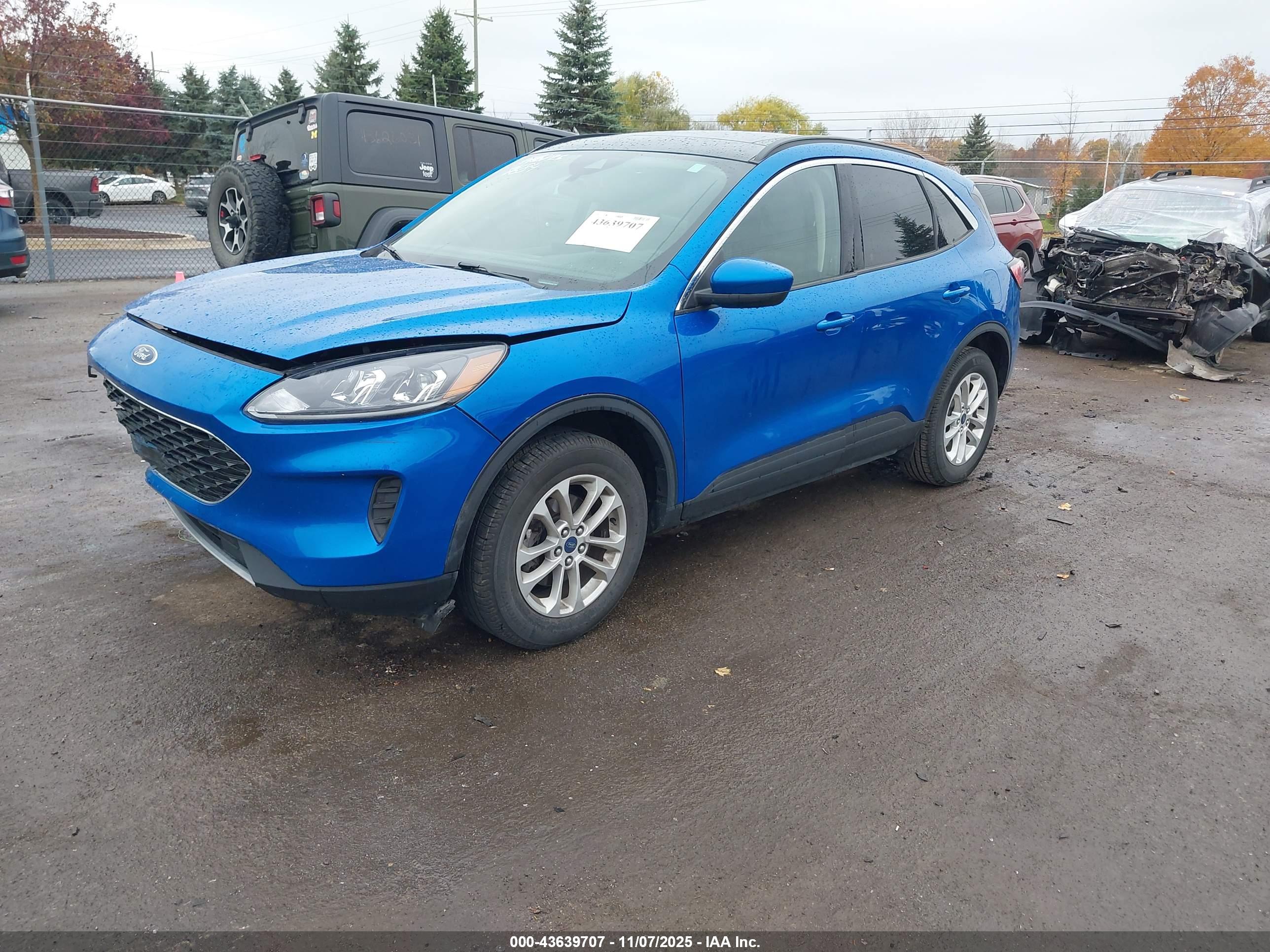 FORD ESCAPE image 2