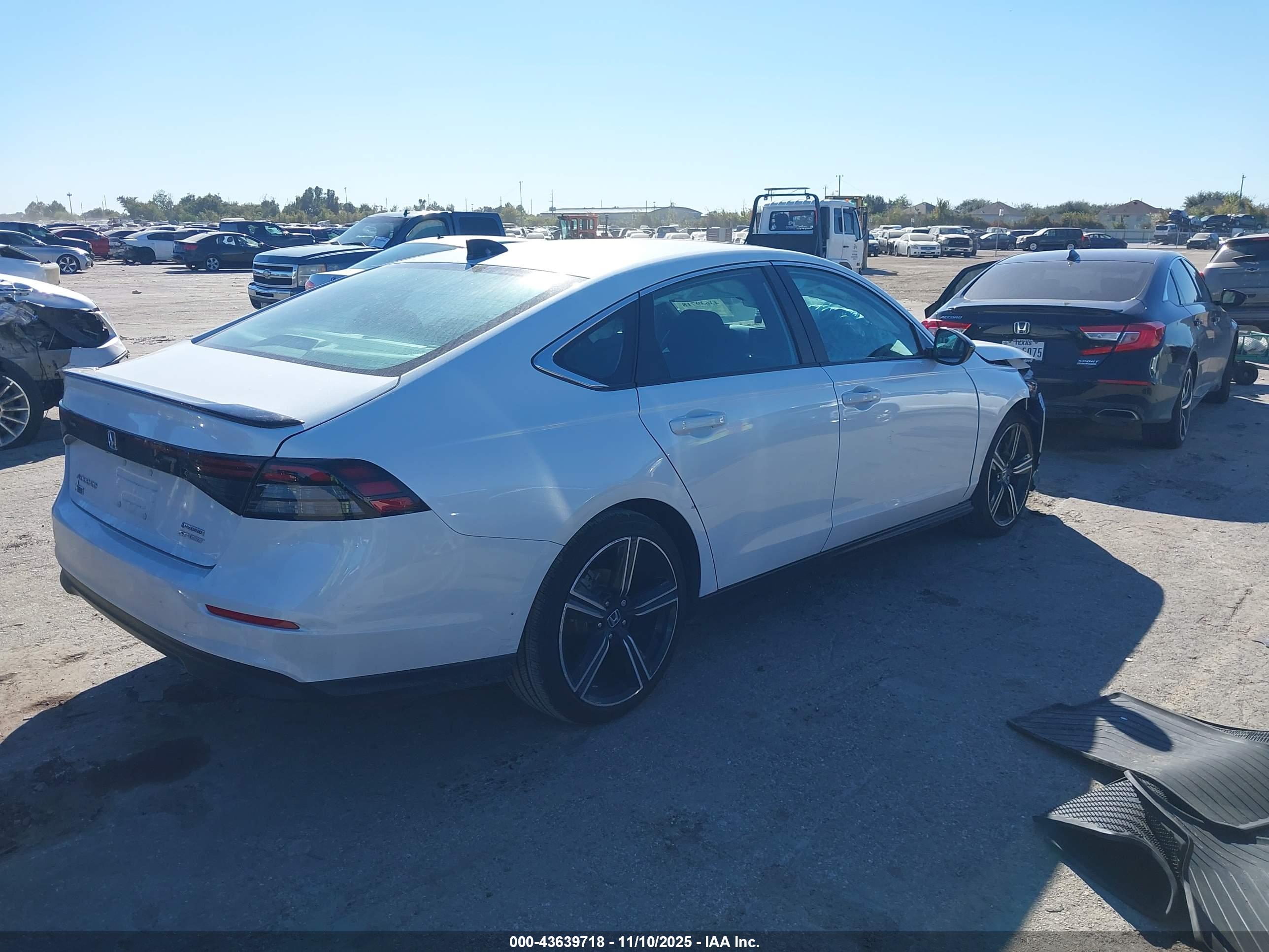 HONDA ACCORD image 4