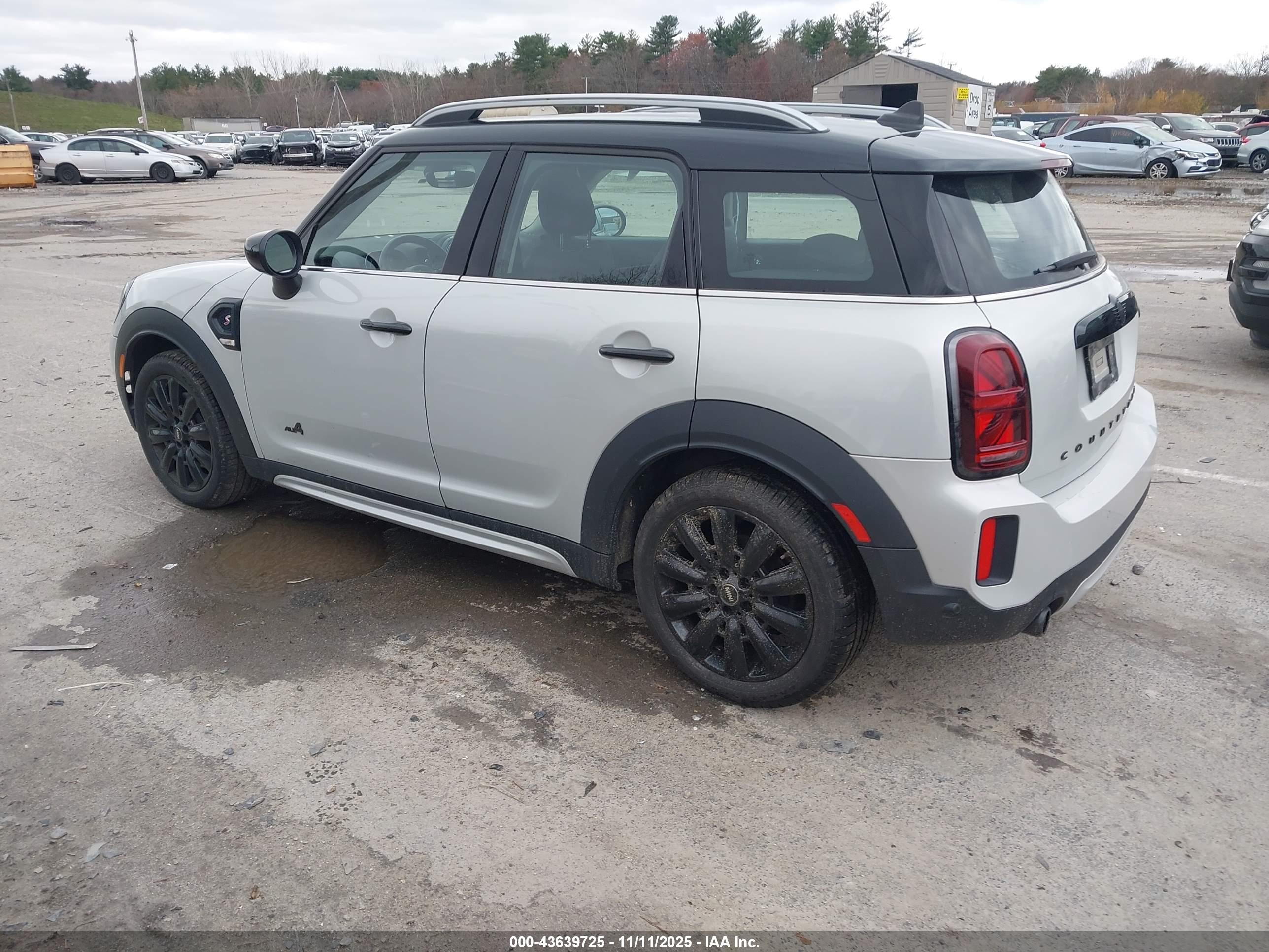 MINI COUNTRYMAN image 3