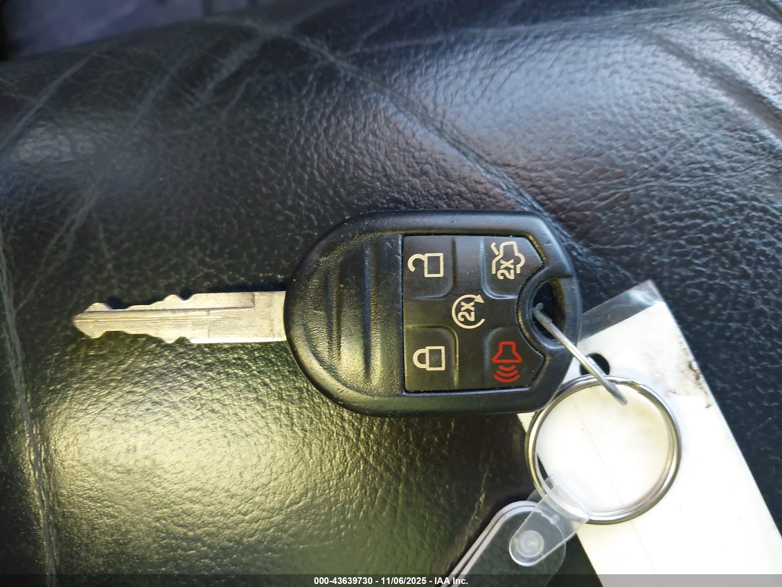 FORD EXPLORER image 11