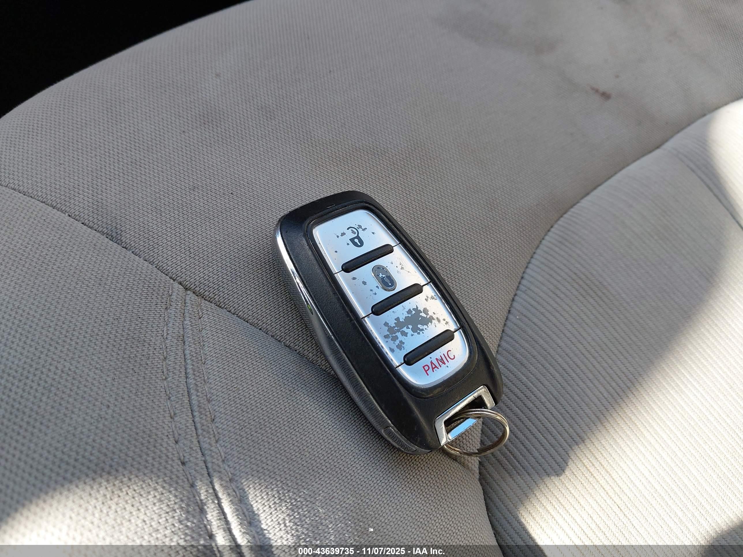 CHRYSLER PACIFICA image 11