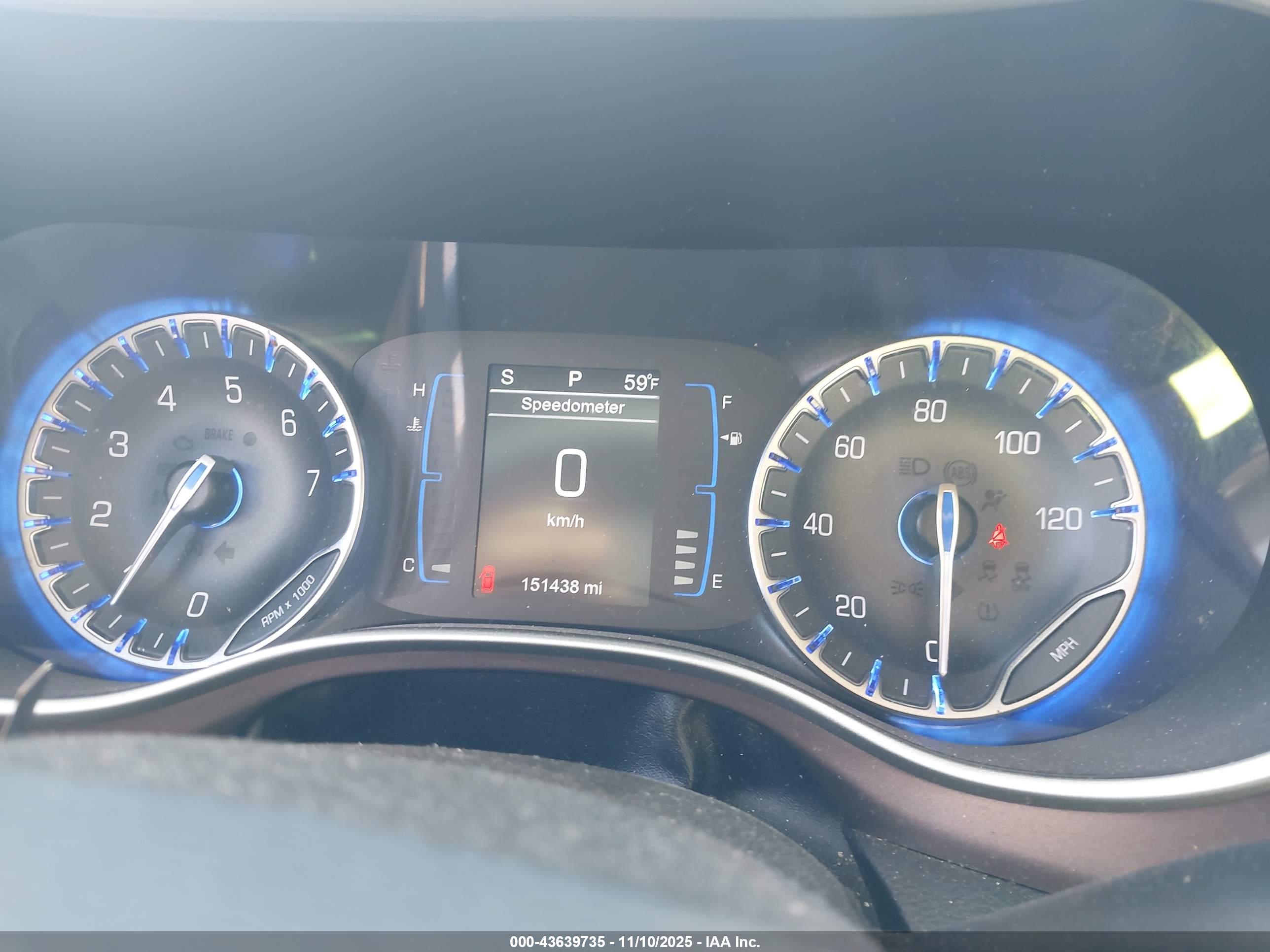 CHRYSLER PACIFICA image 7