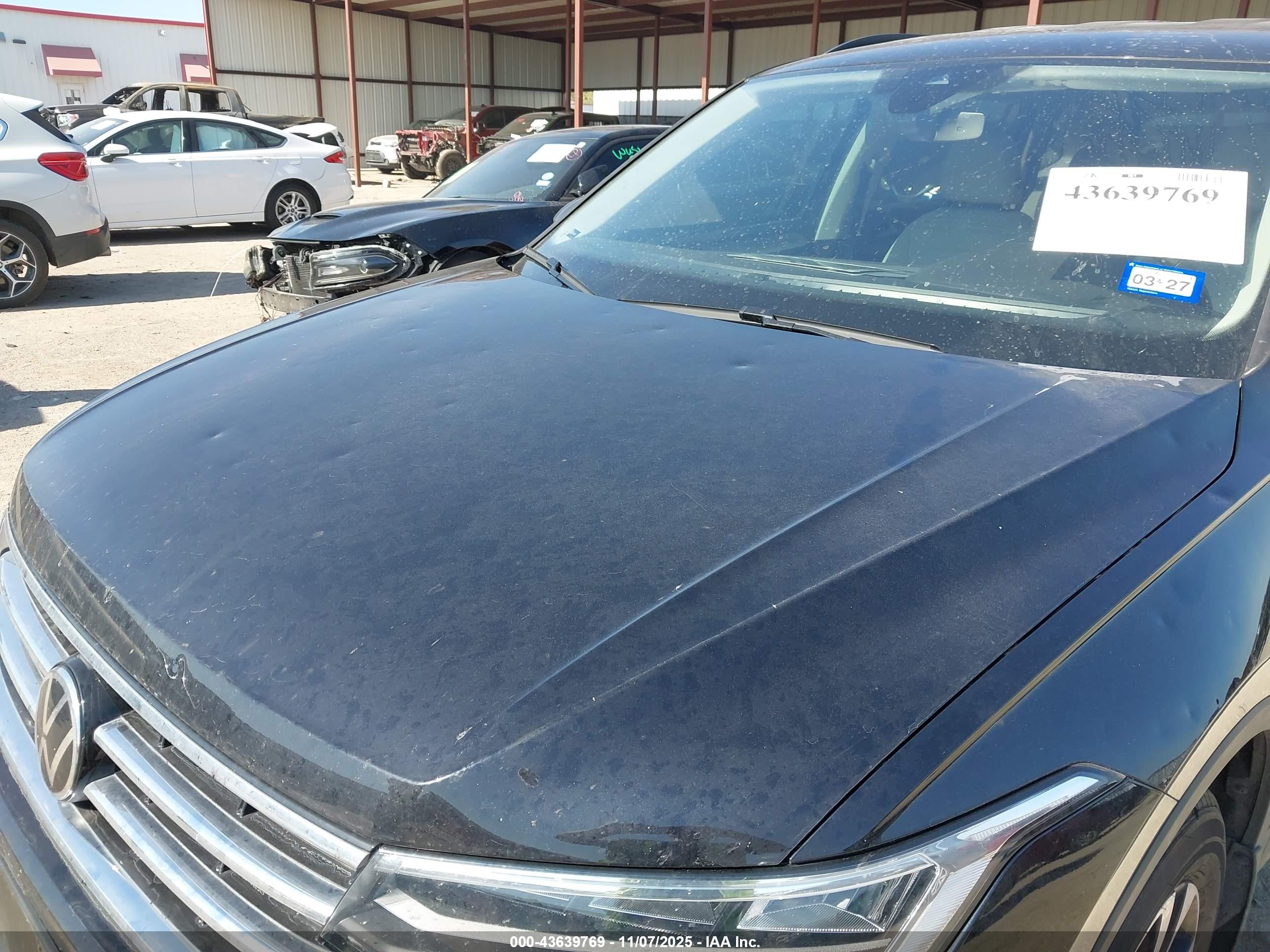 VOLKSWAGEN TIGUAN image 6
