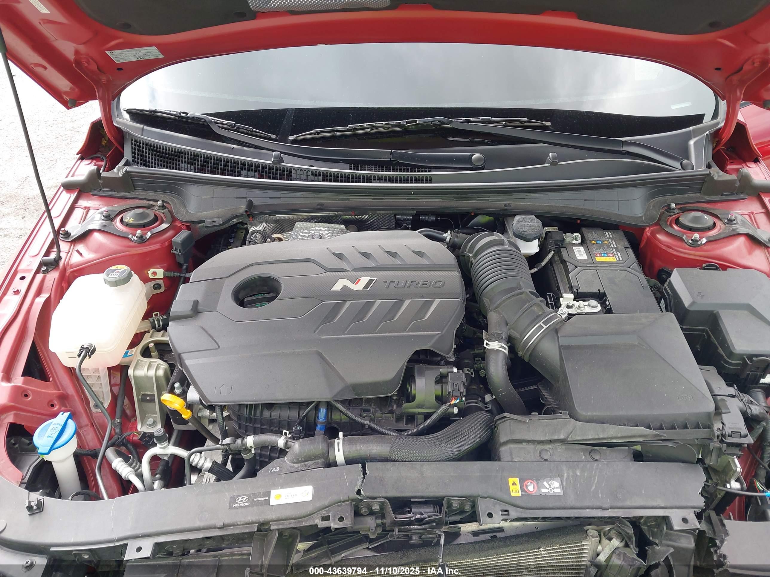 HYUNDAI ELANTRA image 10