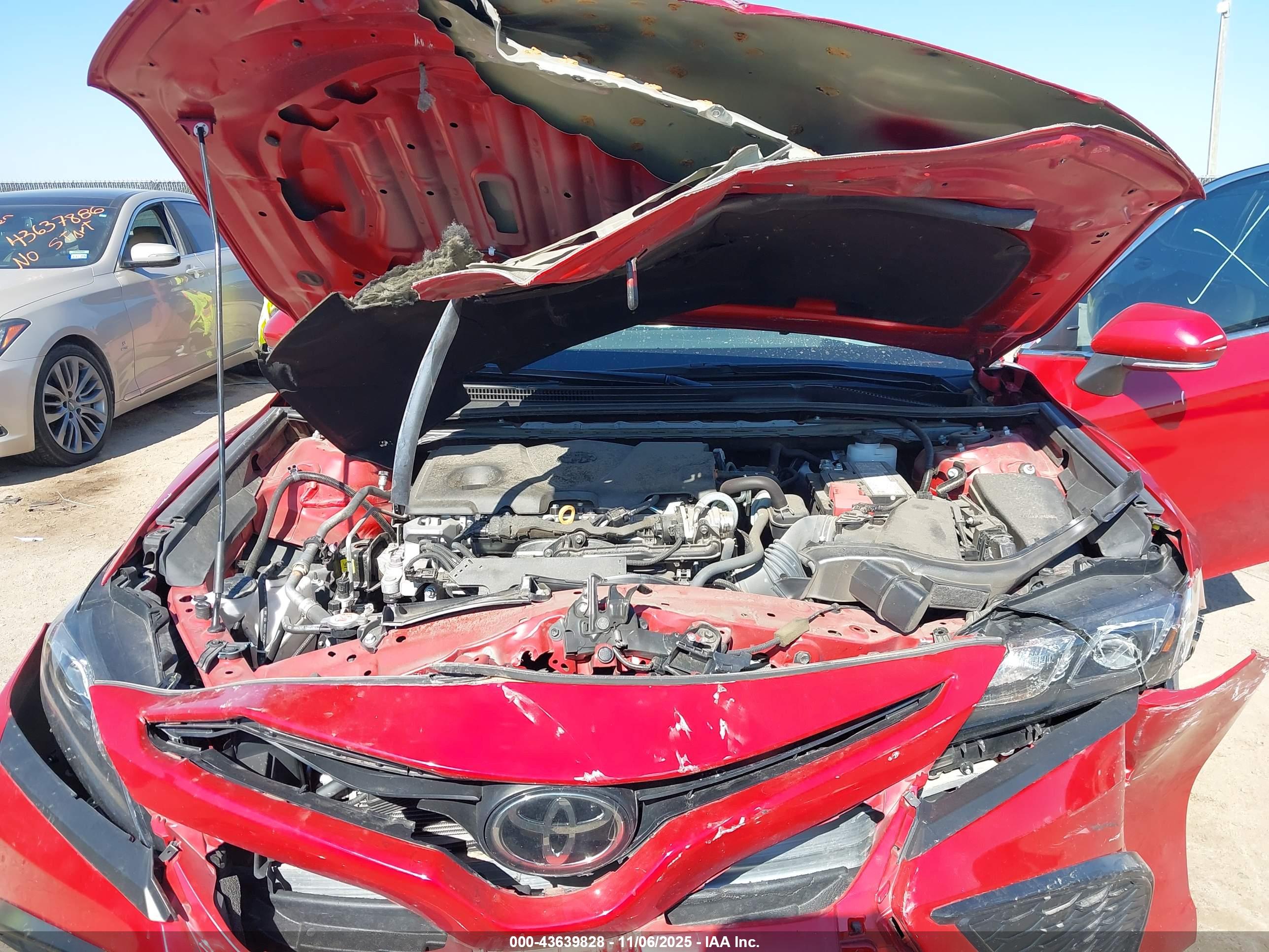 TOYOTA CAMRY image 10