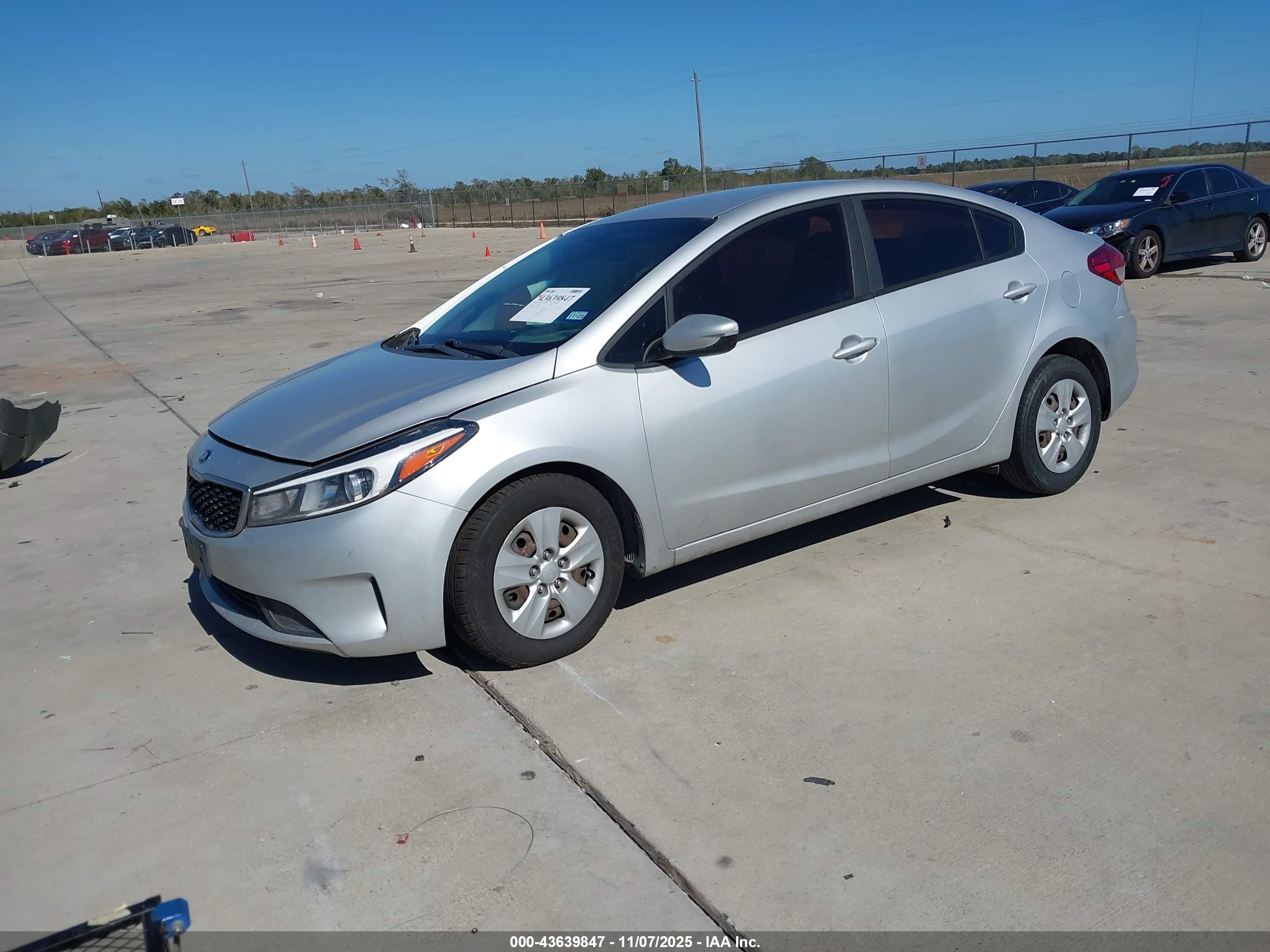 KIA FORTE image 2
