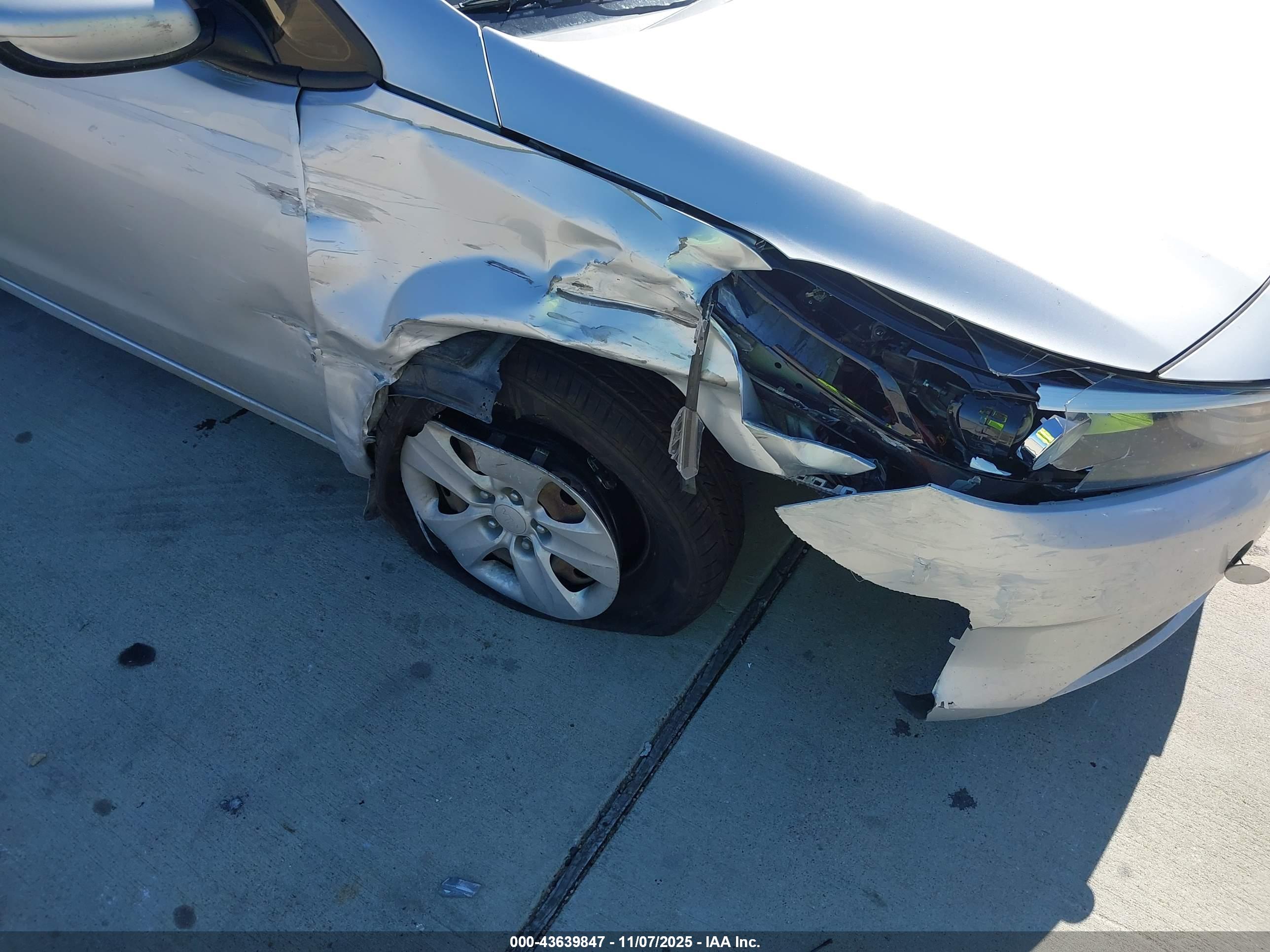 KIA FORTE image 6