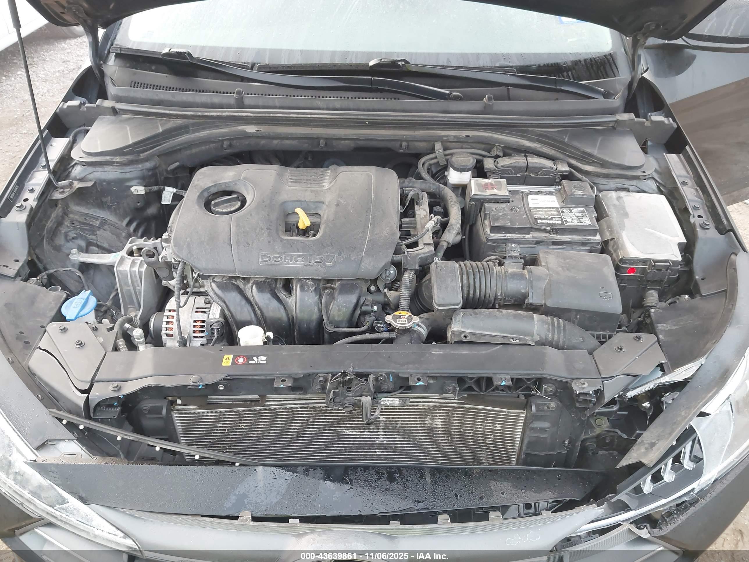 HYUNDAI ELANTRA image 10