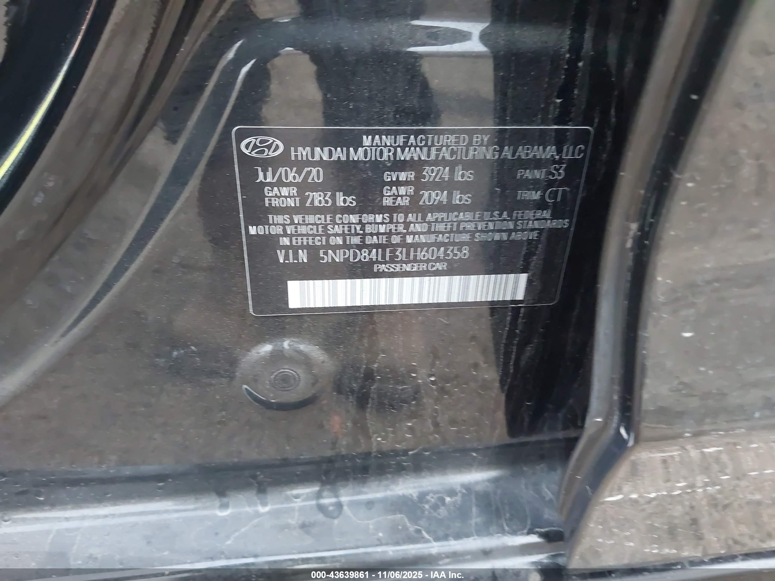 HYUNDAI ELANTRA image 9