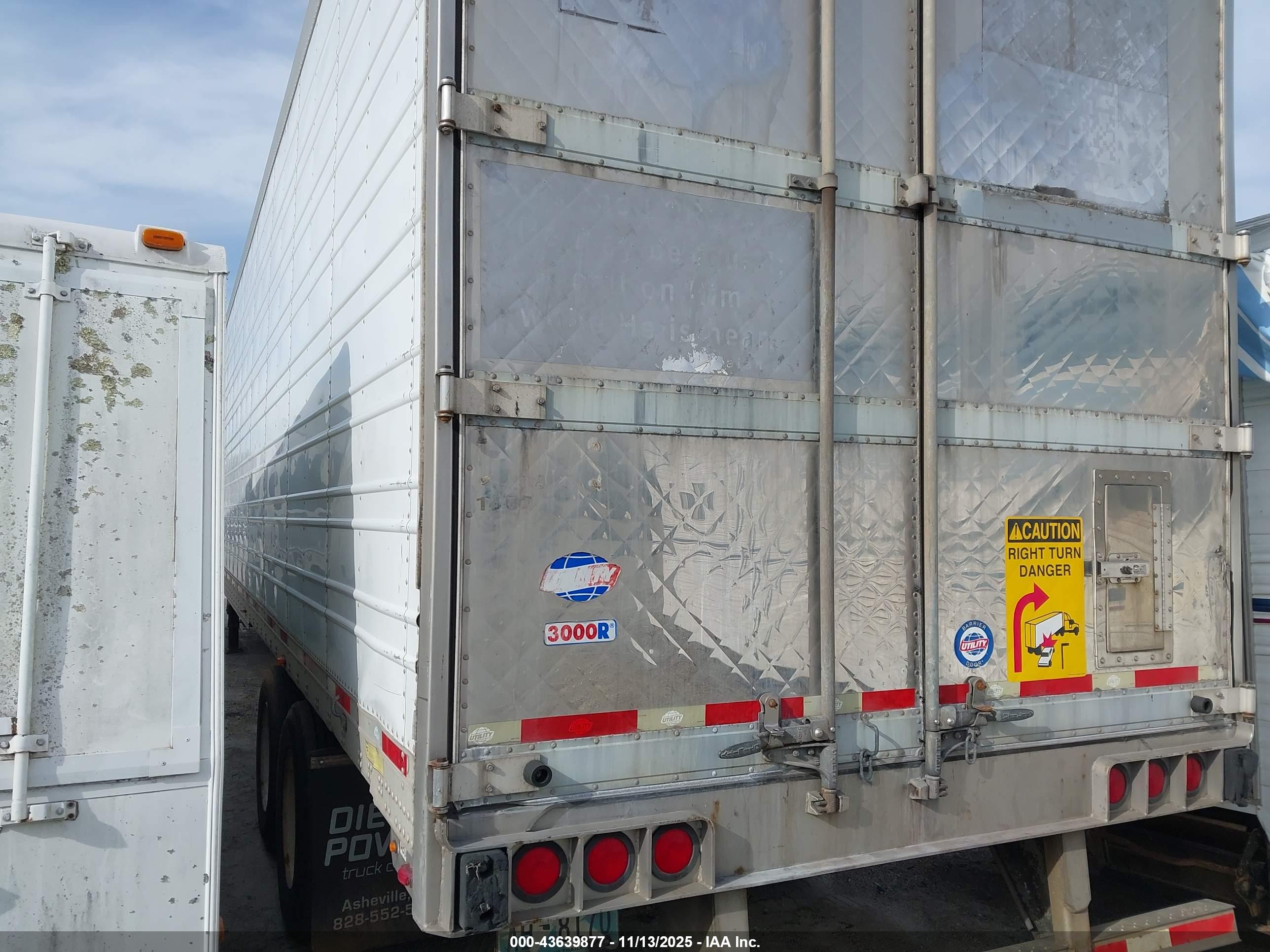 UTILITY TRAILER image 3