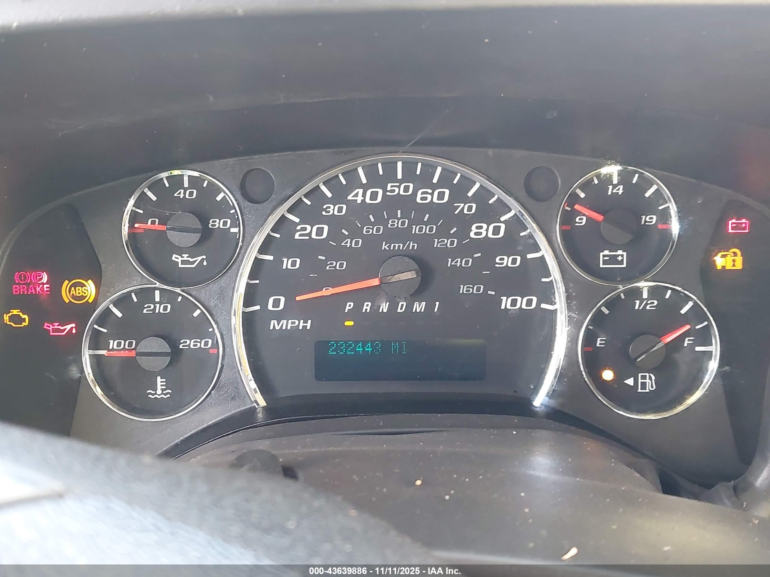 CHEVROLET EXPRESS image 6
