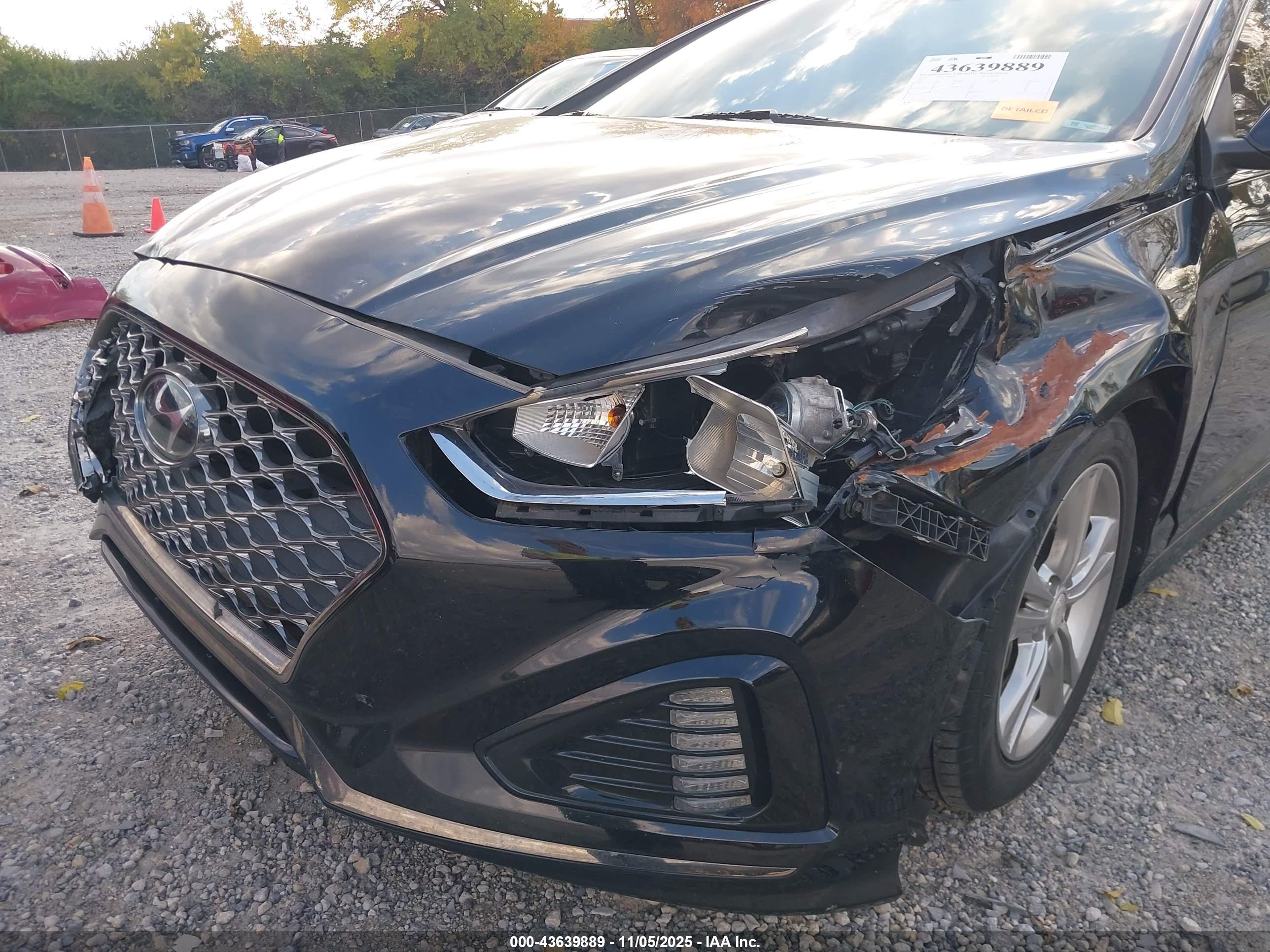 HYUNDAI SONATA image 6