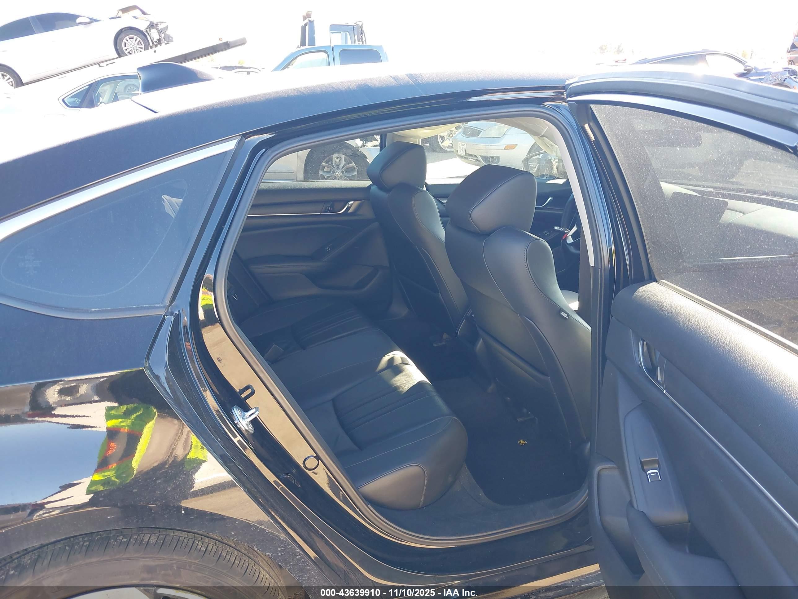 HONDA ACCORD image 8