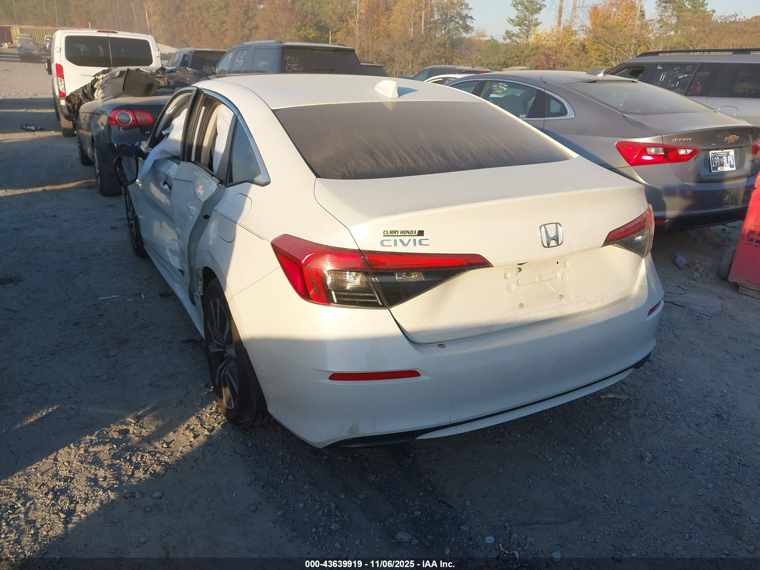 HONDA CIVIC image 3