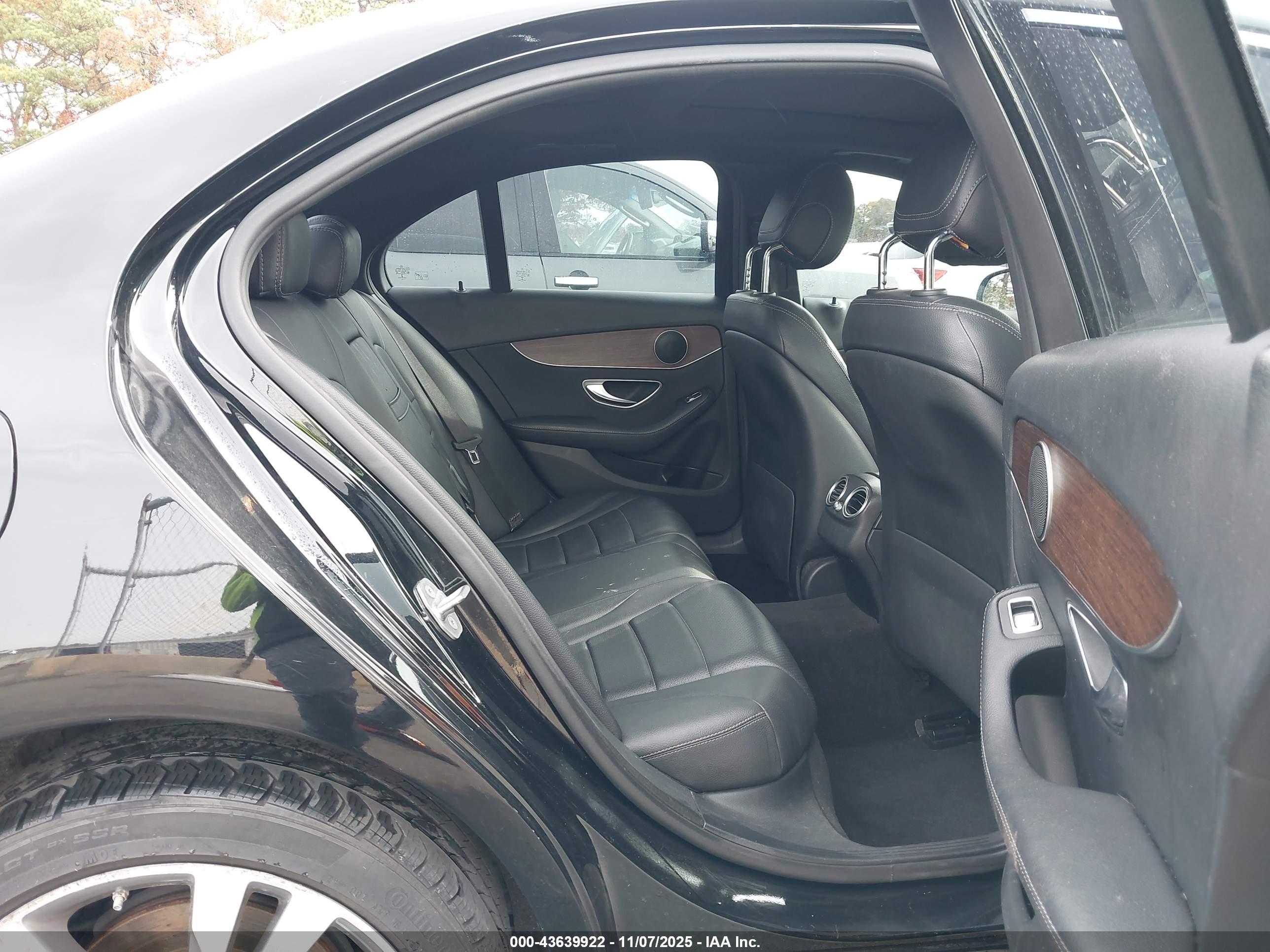 MERCEDES-BENZ C image 8