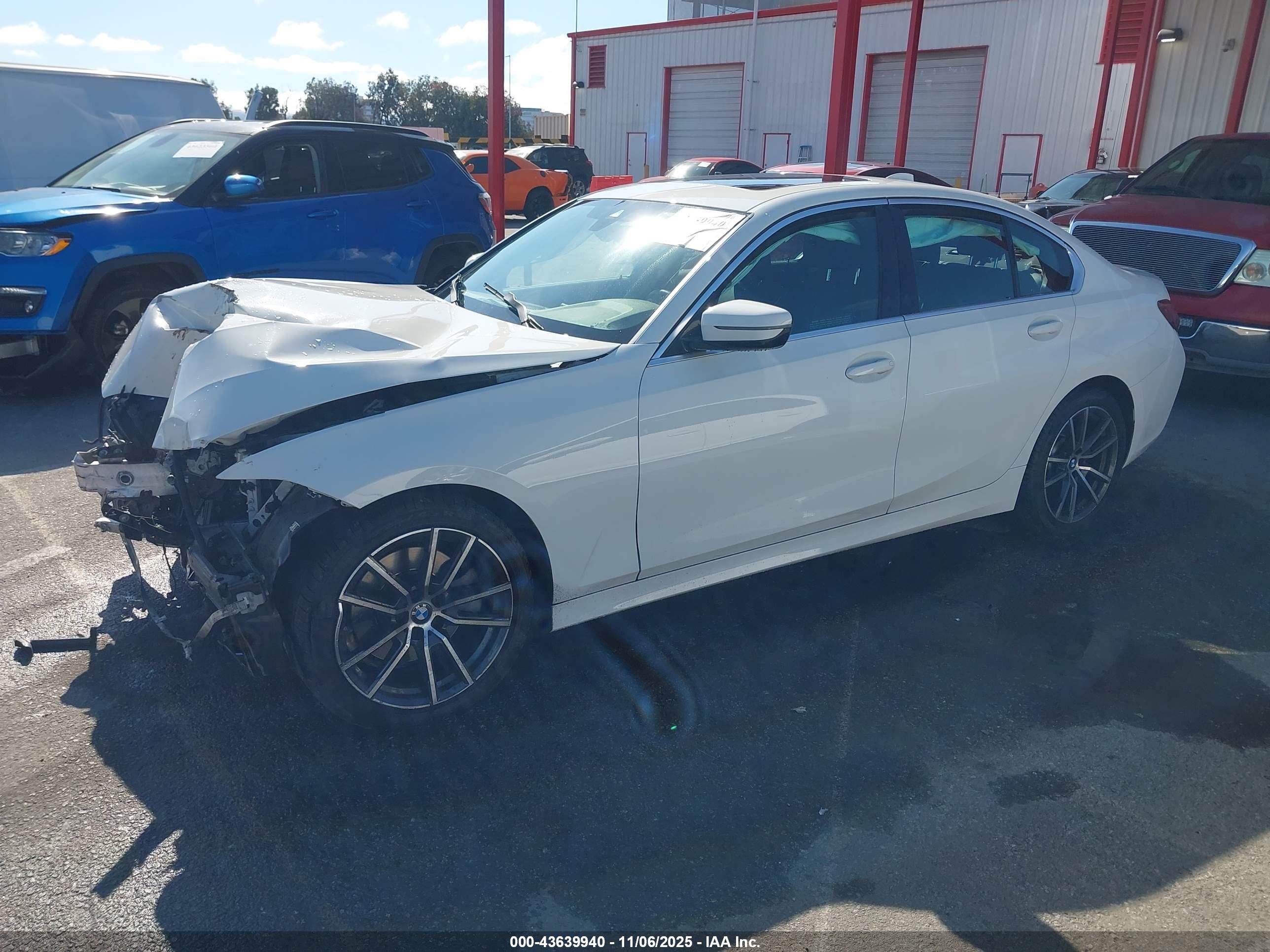 BMW 330I image 2