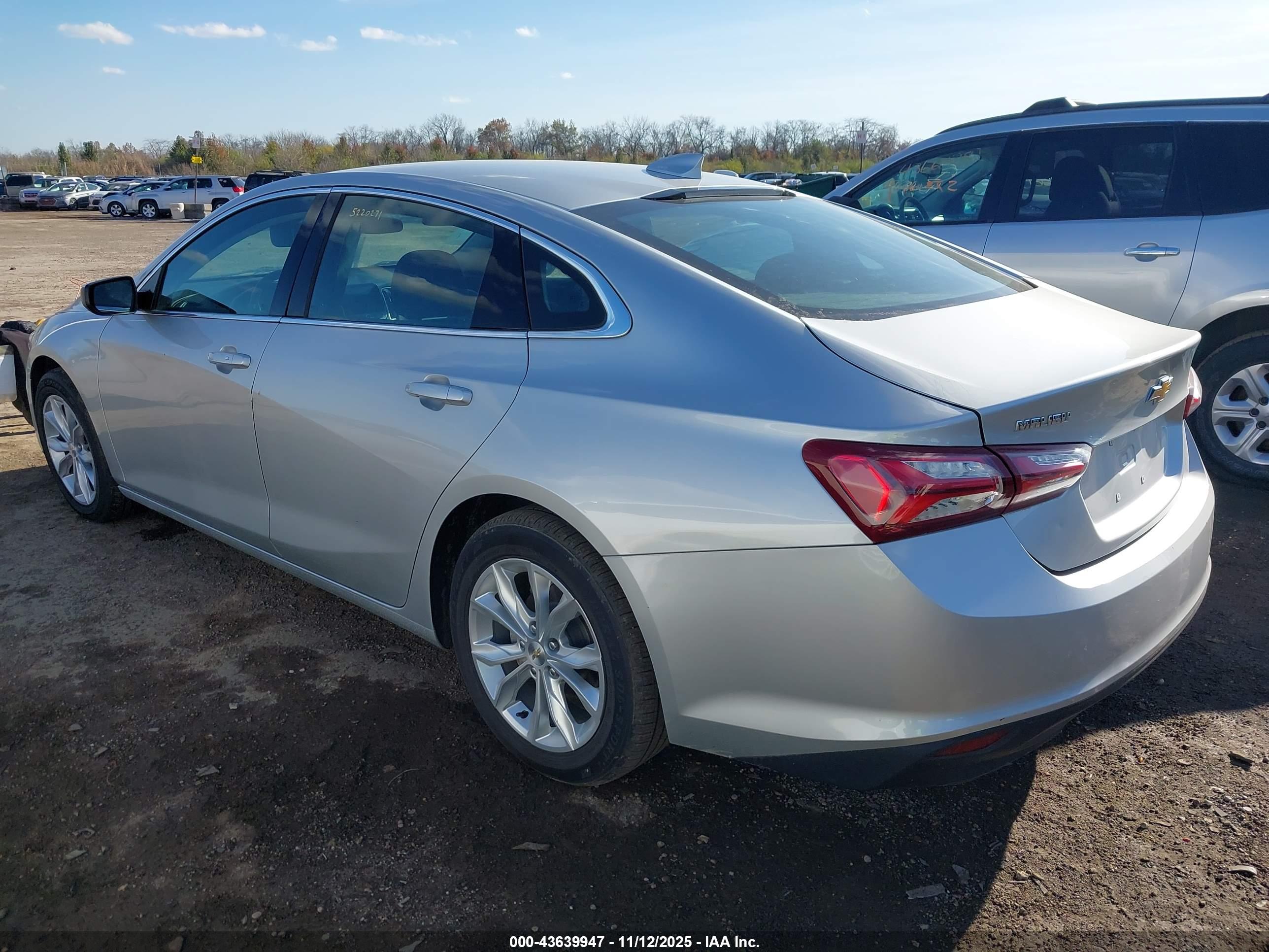 CHEVROLET MALIBU image 3