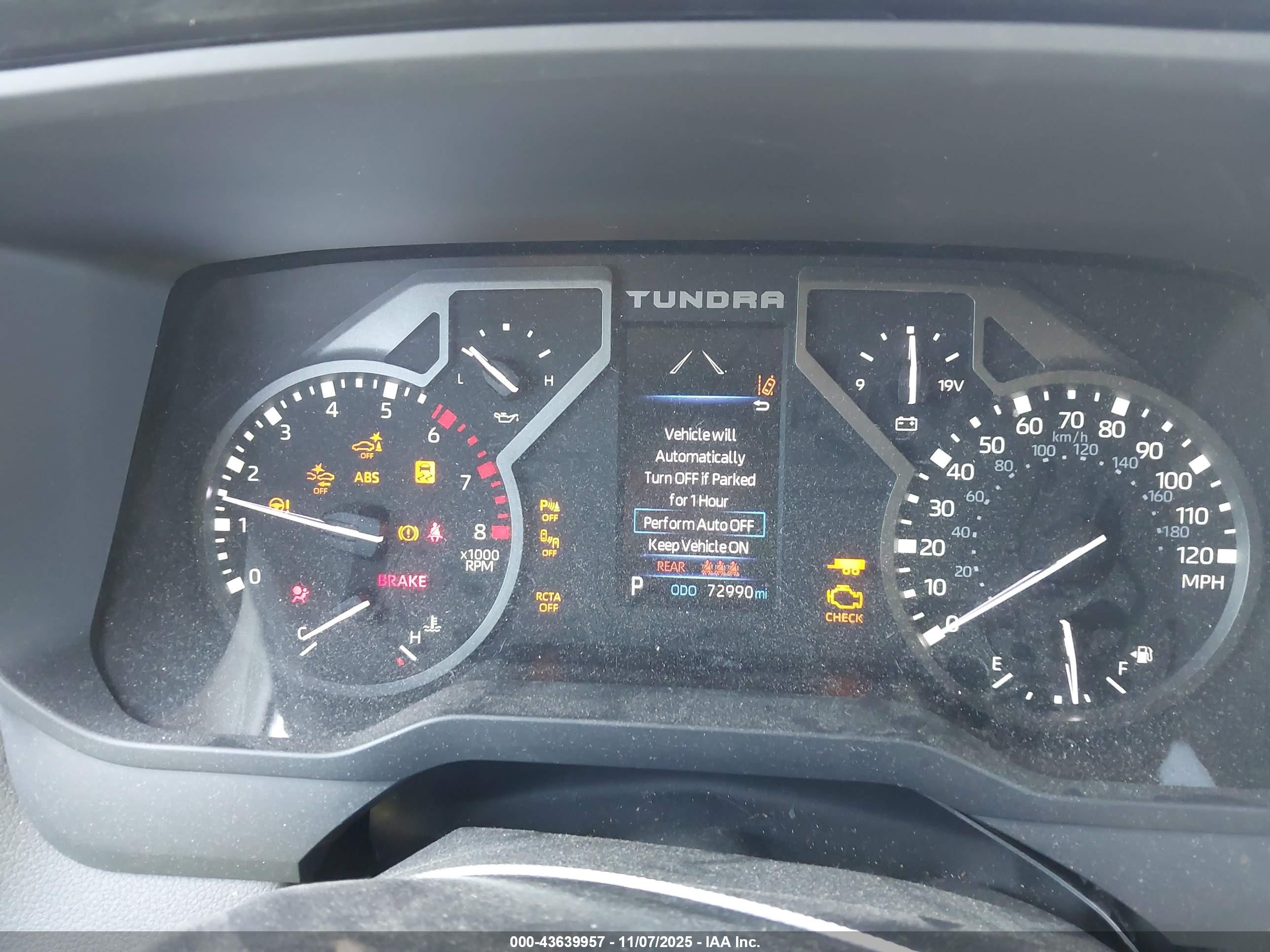 TOYOTA TUNDRA image 7