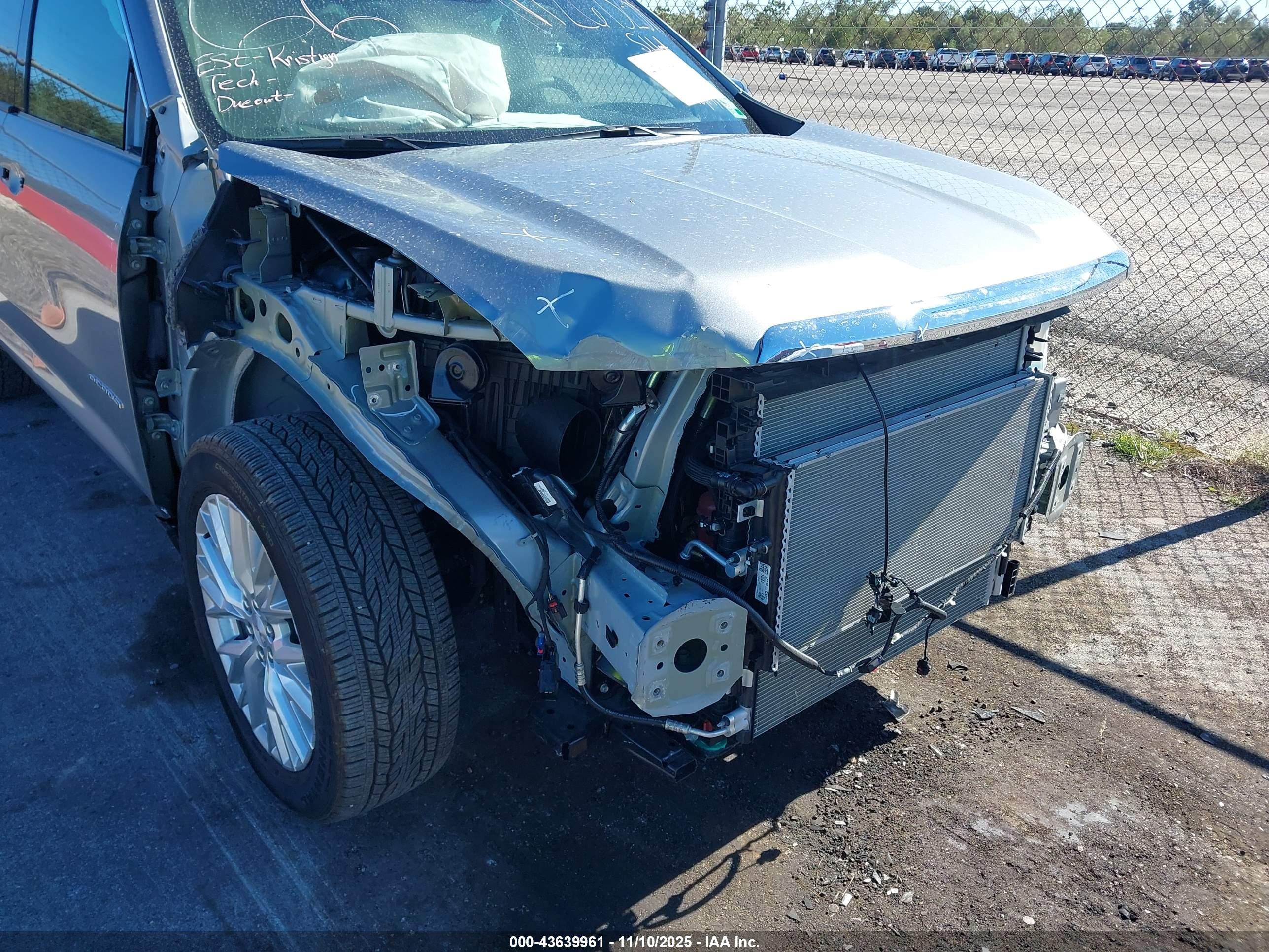 GMC ACADIA image 6