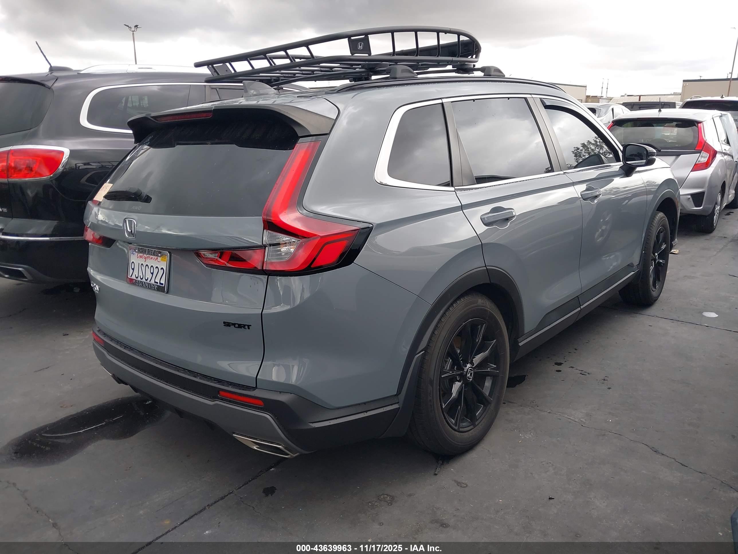 HONDA CR-V image 4