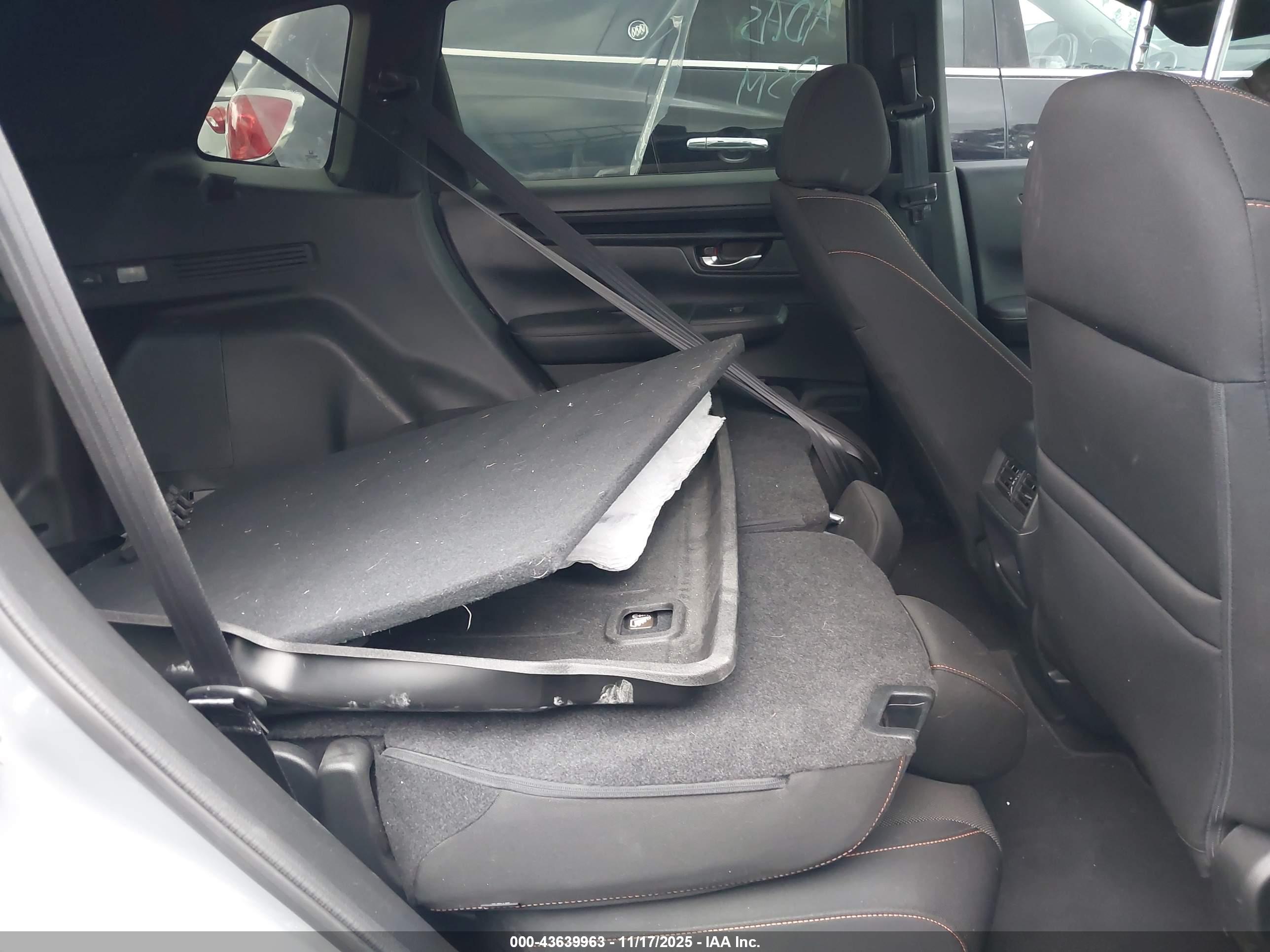HONDA CR-V image 8