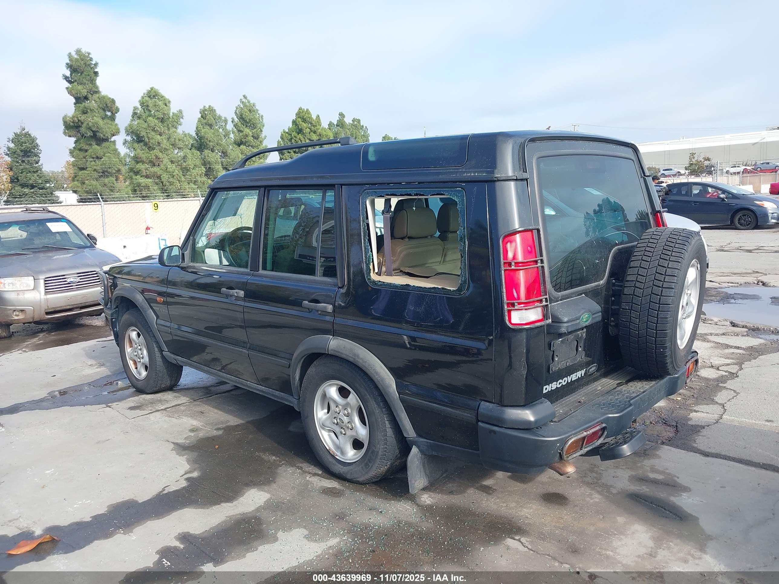 LAND ROVER image 3