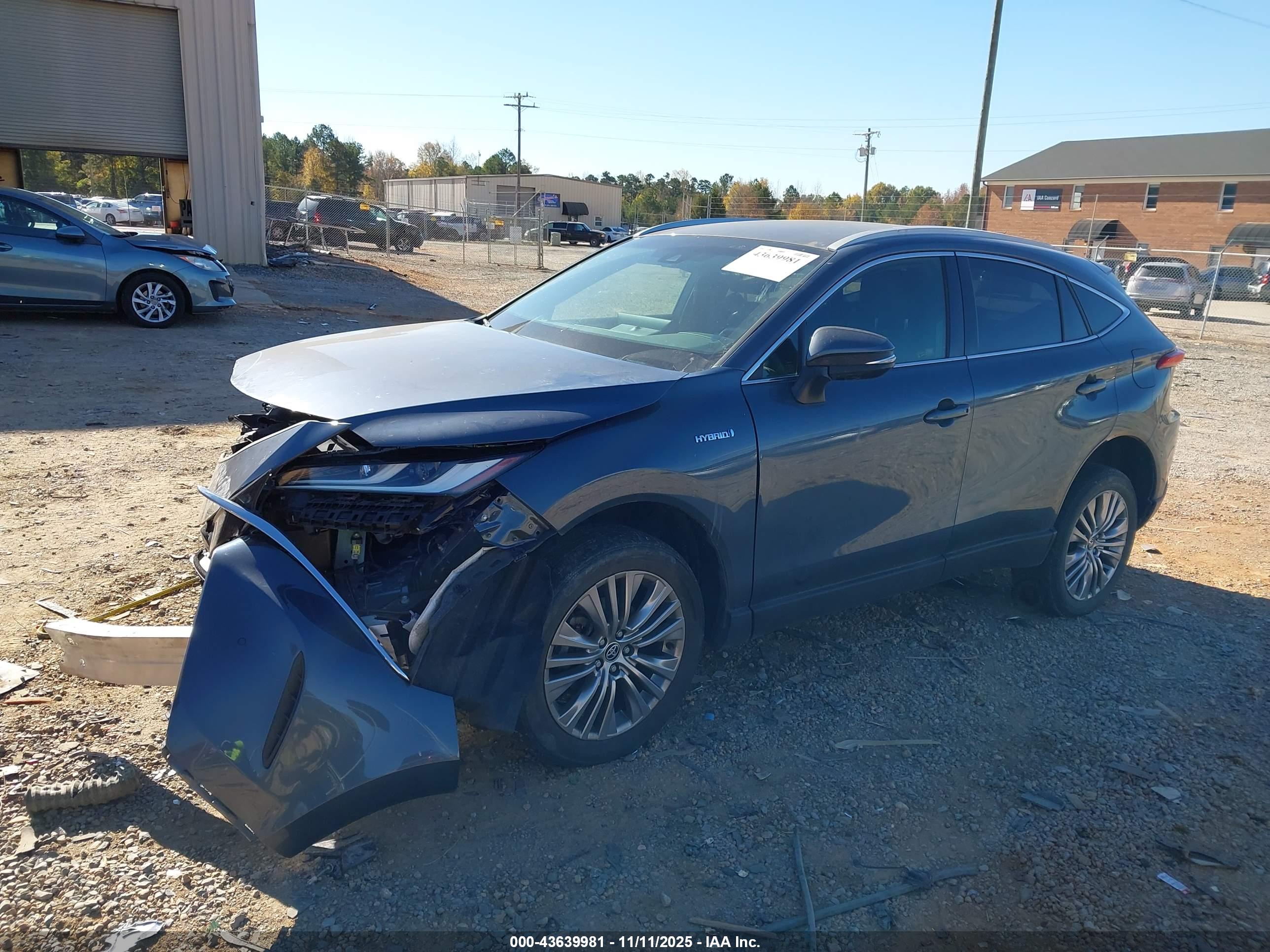 TOYOTA VENZA image 2