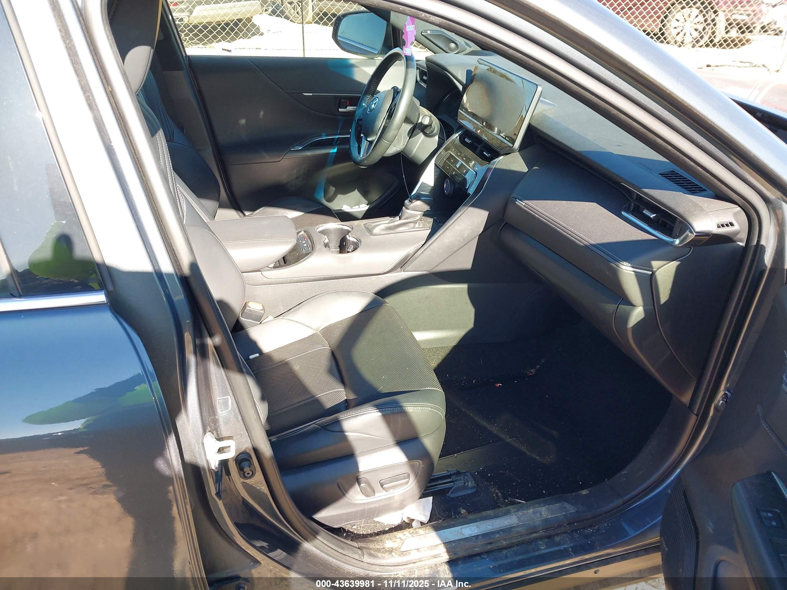 TOYOTA VENZA image 5