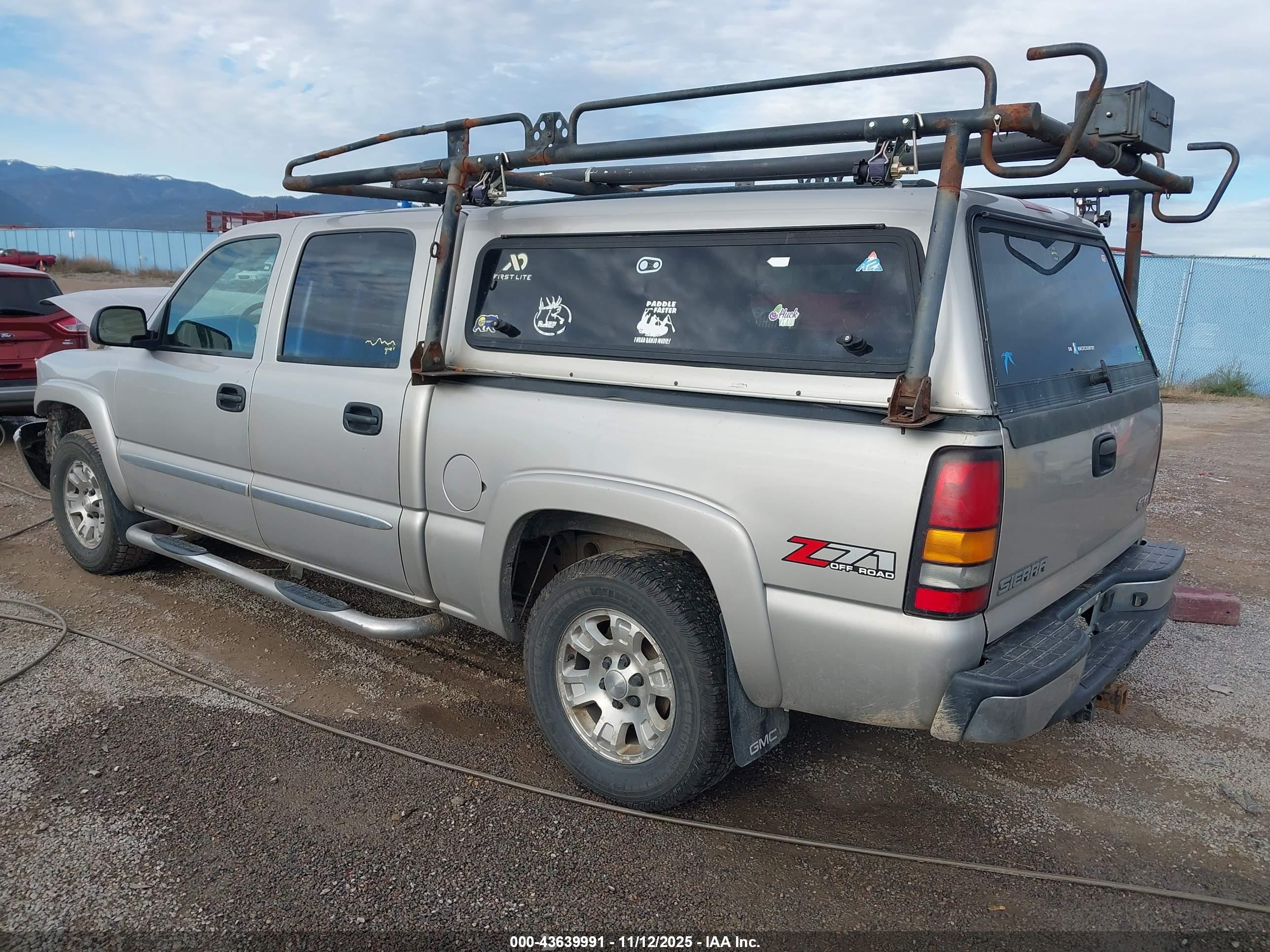 GMC SIERRA image 3