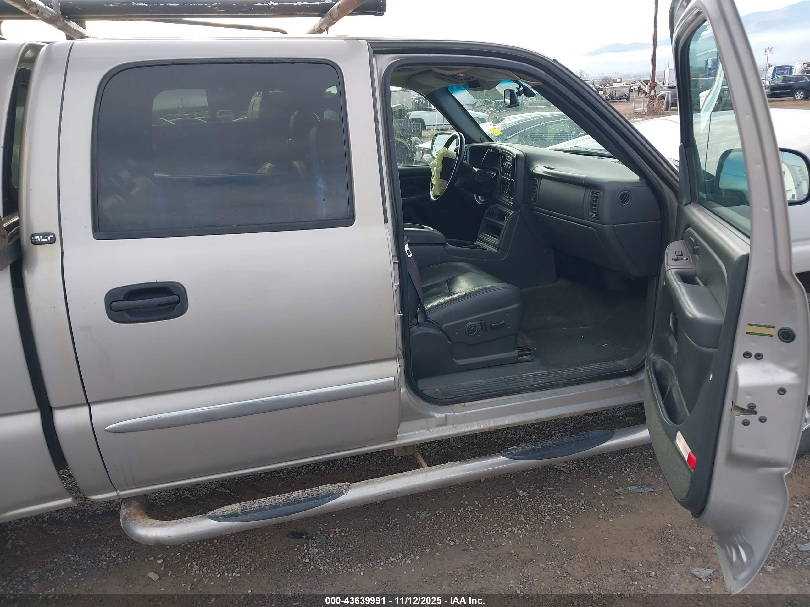 GMC SIERRA image 5
